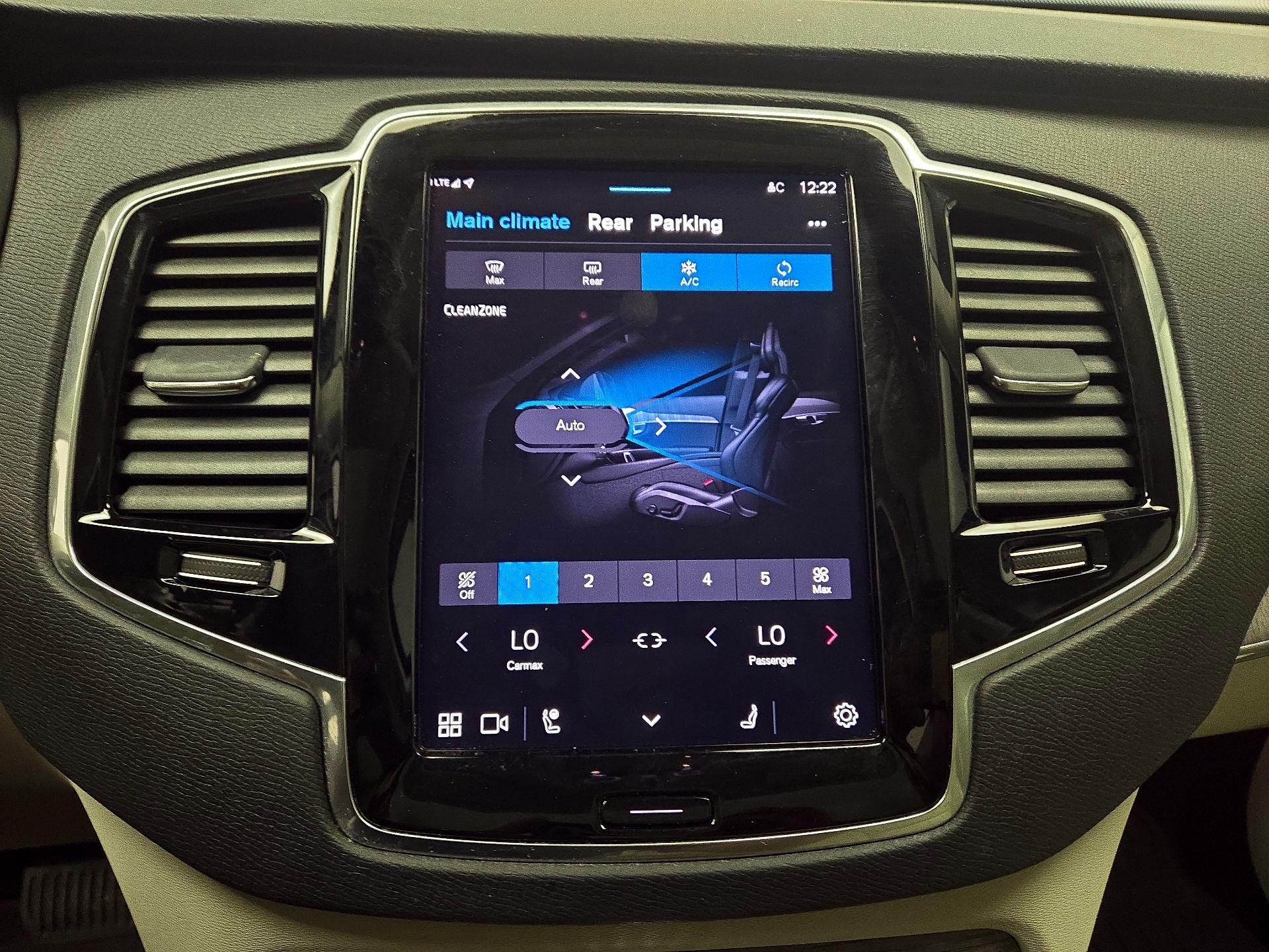 Thumbnail: 2023 Volvo XC90 - 17