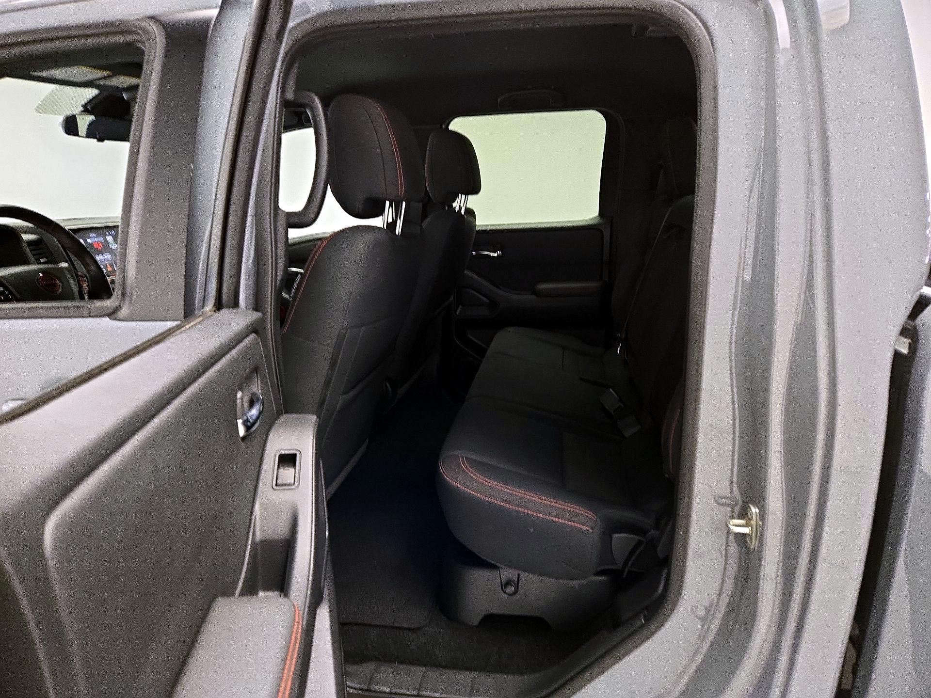 Thumbnail: 2022 Nissan Frontier - 20