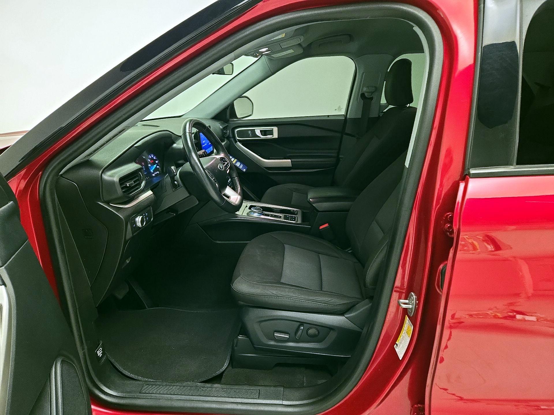 Thumbnail: 2022 Ford Explorer - 11