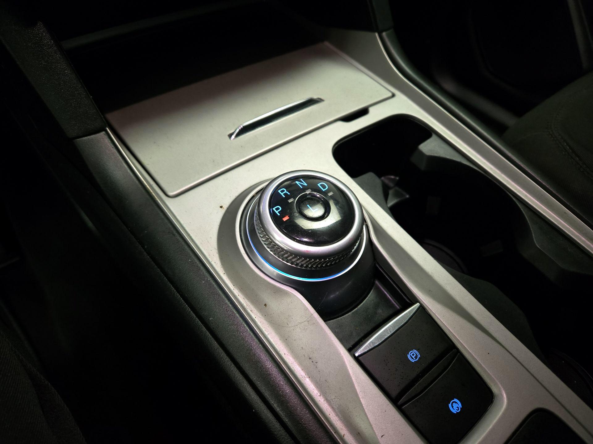 Thumbnail: 2022 Ford Explorer - 17