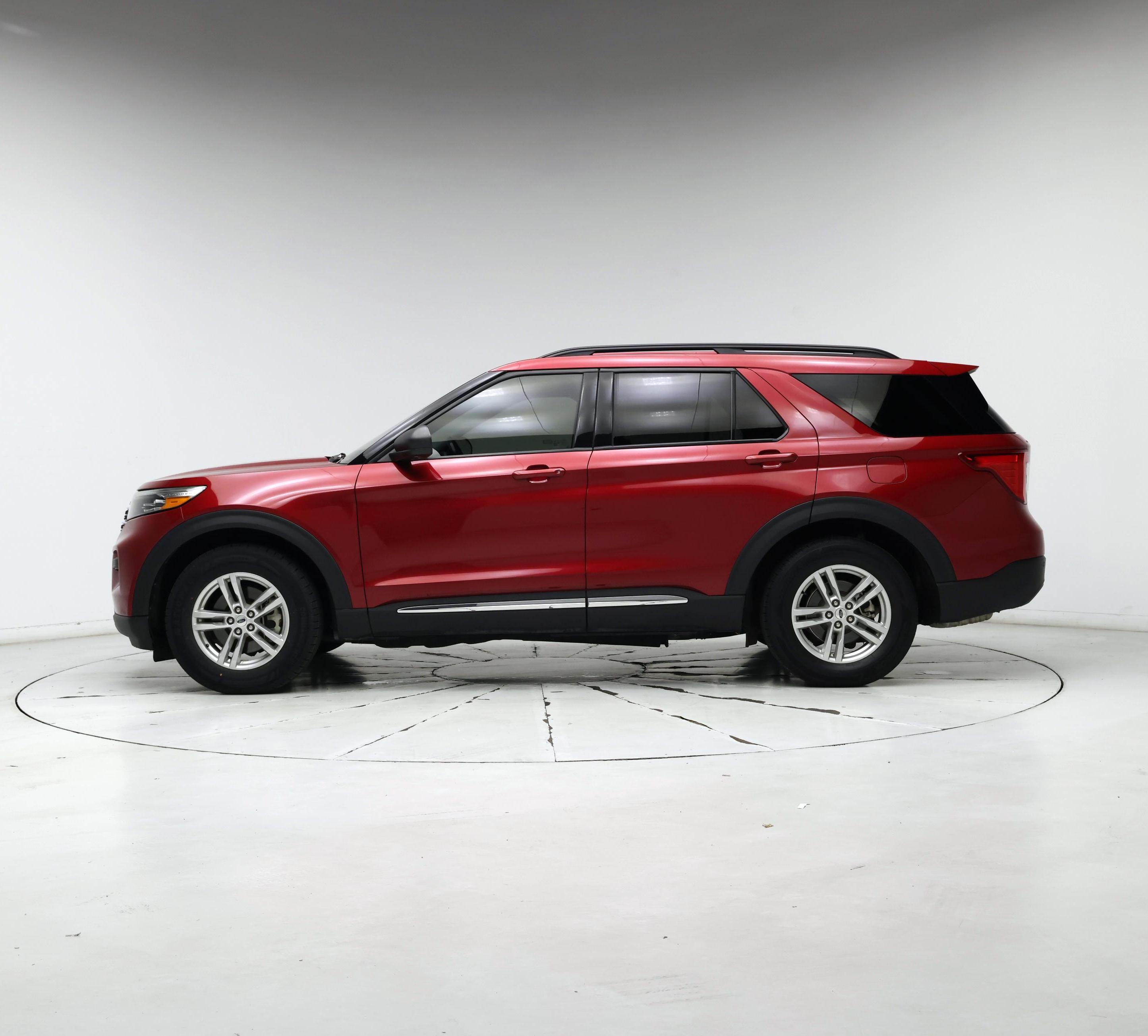 Thumbnail: 2022 Ford Explorer - 3