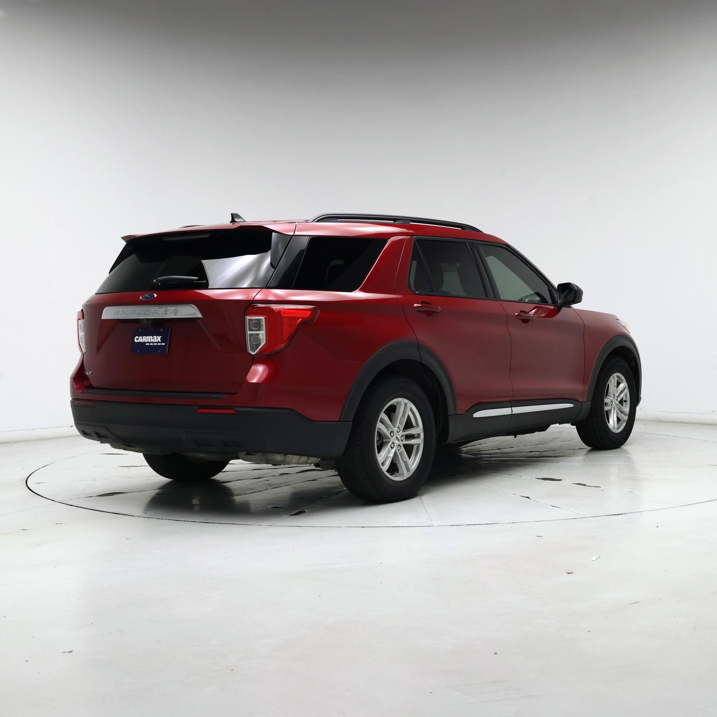 Thumbnail: 2022 Ford Explorer - 8