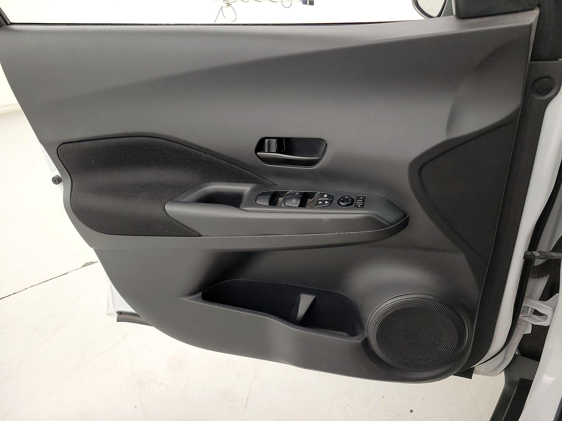 Thumbnail: 2021 Nissan Kicks - 12