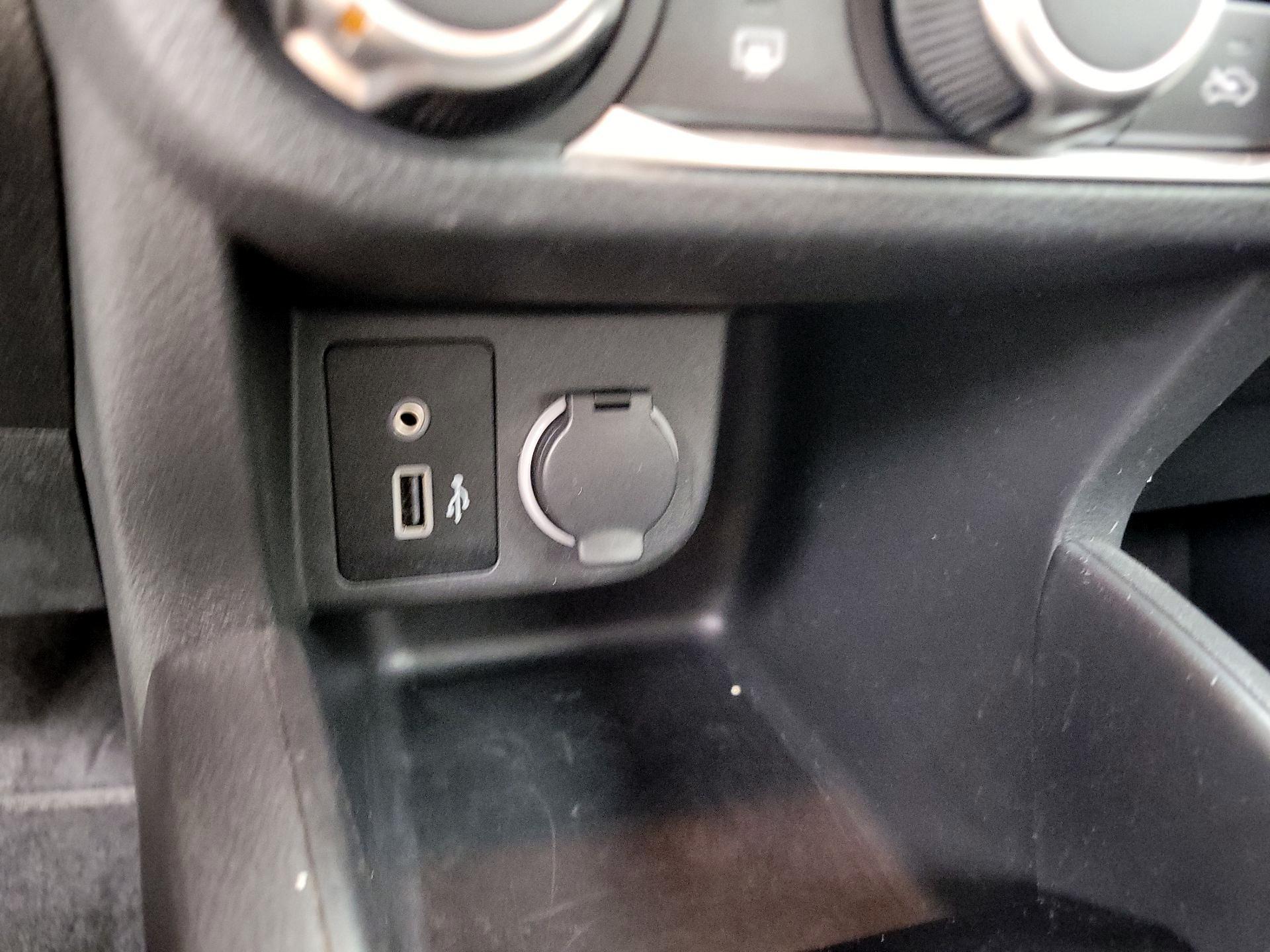 Thumbnail: 2021 Nissan Kicks - 18