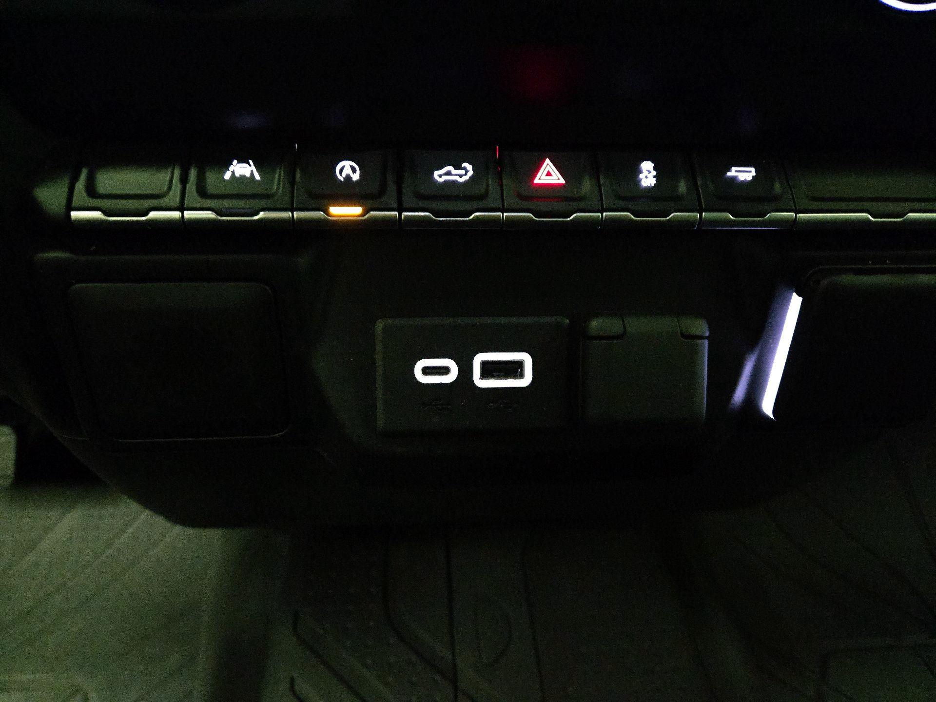 Thumbnail: 2022 Chevrolet Silverado 1500 - 18