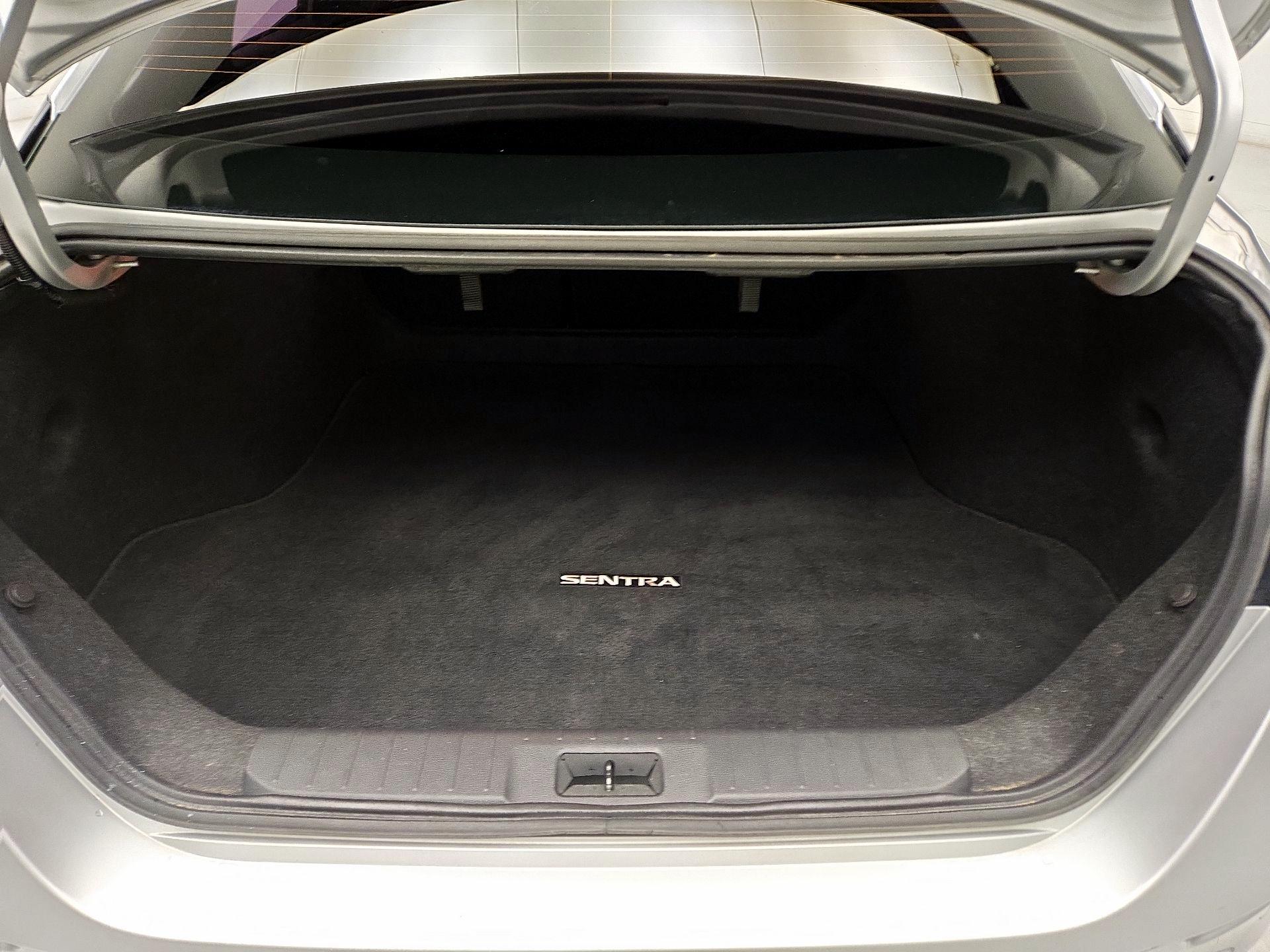 Thumbnail: 2023 Nissan Sentra - 20