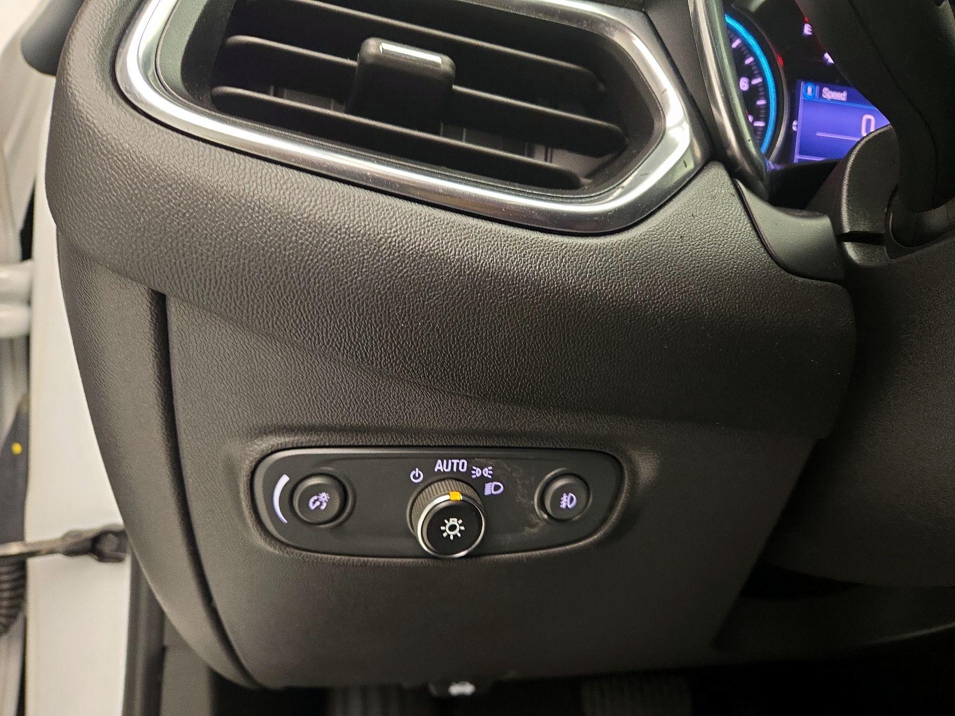 Thumbnail: 2021 Chevrolet Equinox - 13