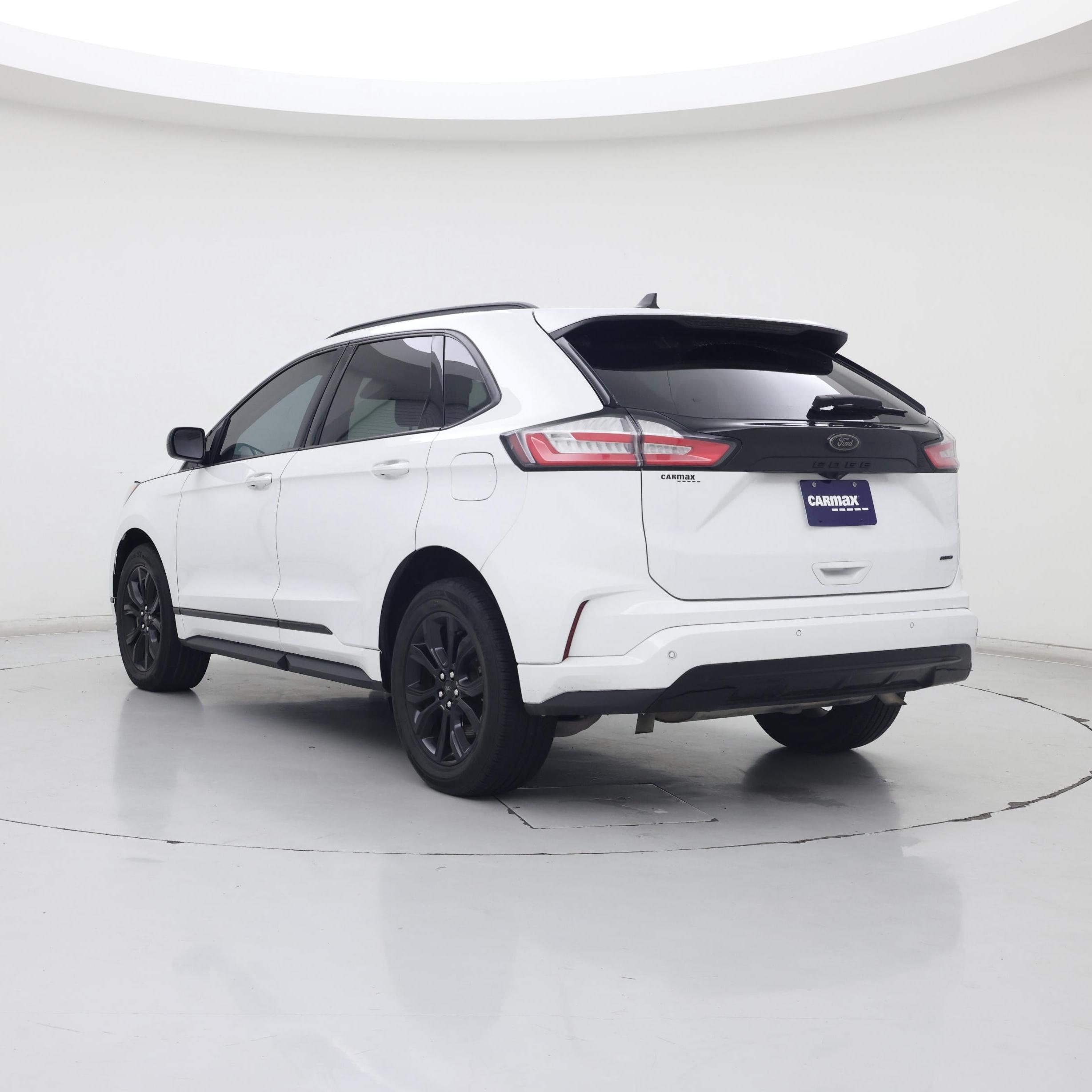 Thumbnail: 2023 Ford Edge - 2