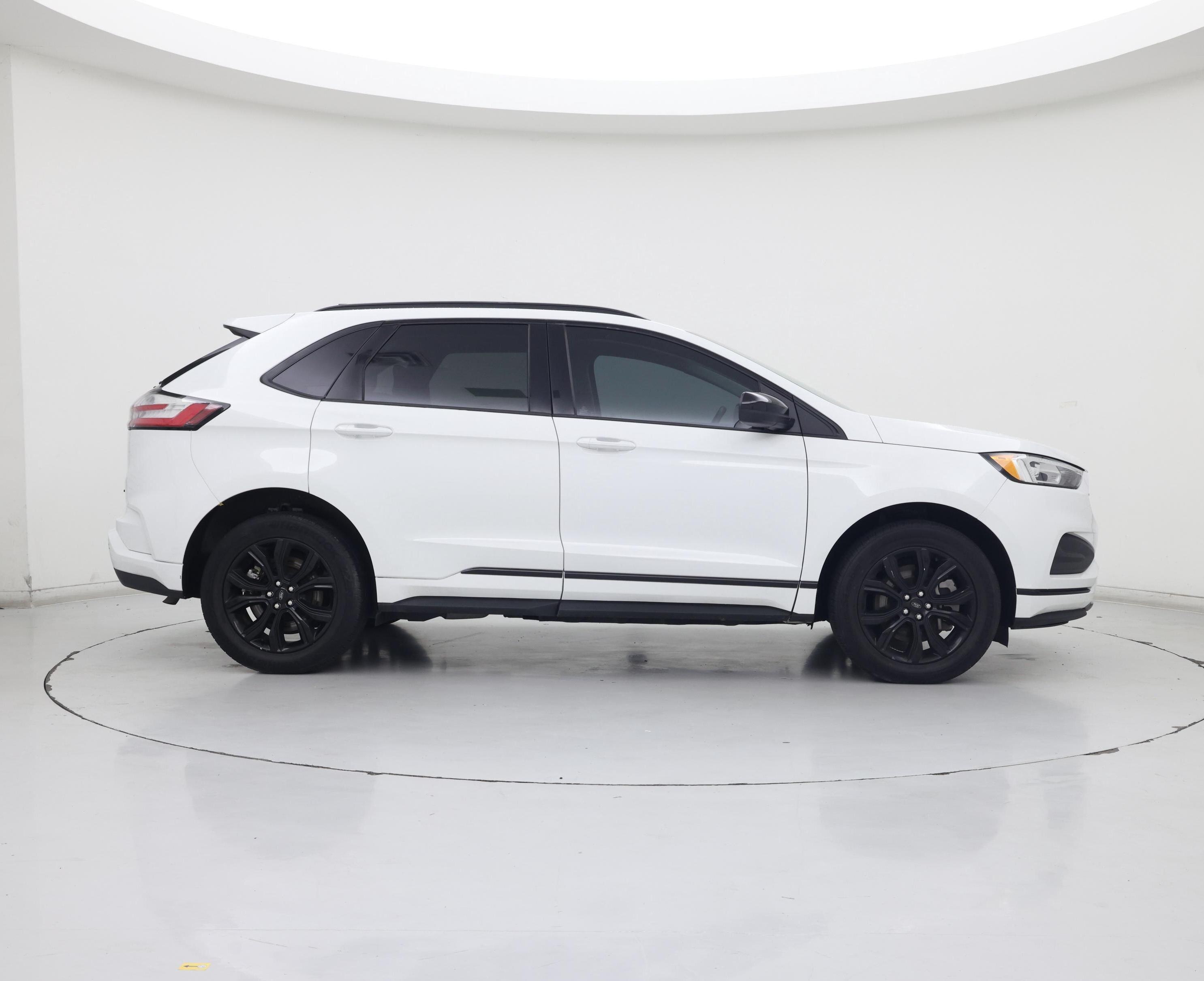 Thumbnail: 2023 Ford Edge - 7