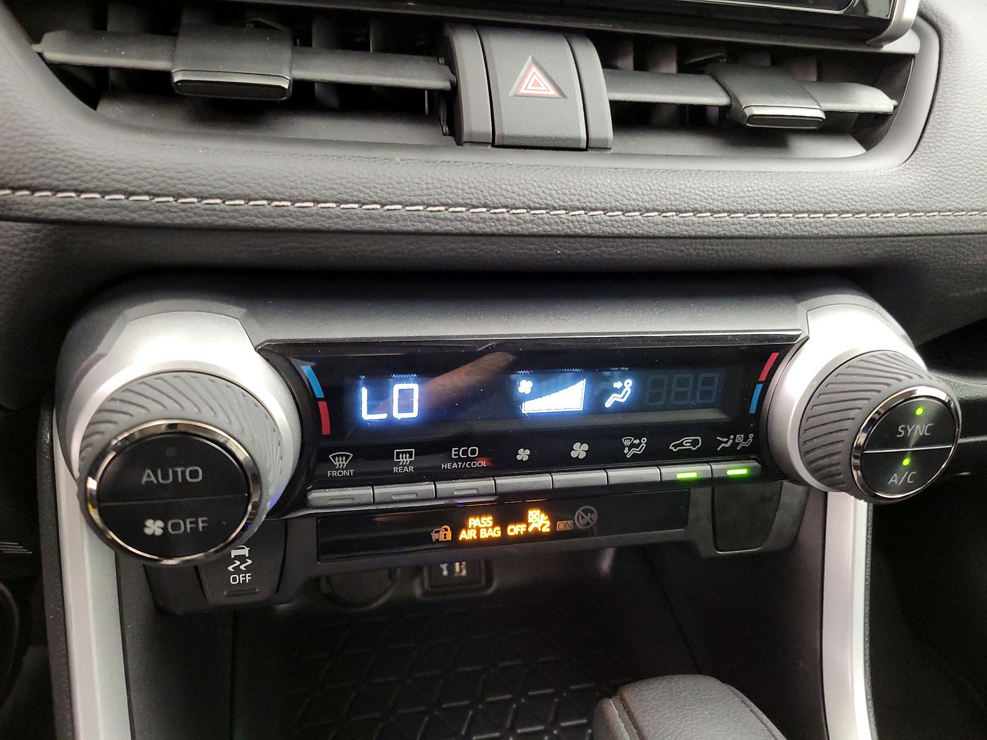 Thumbnail: 2024 Toyota RAV4 - 16