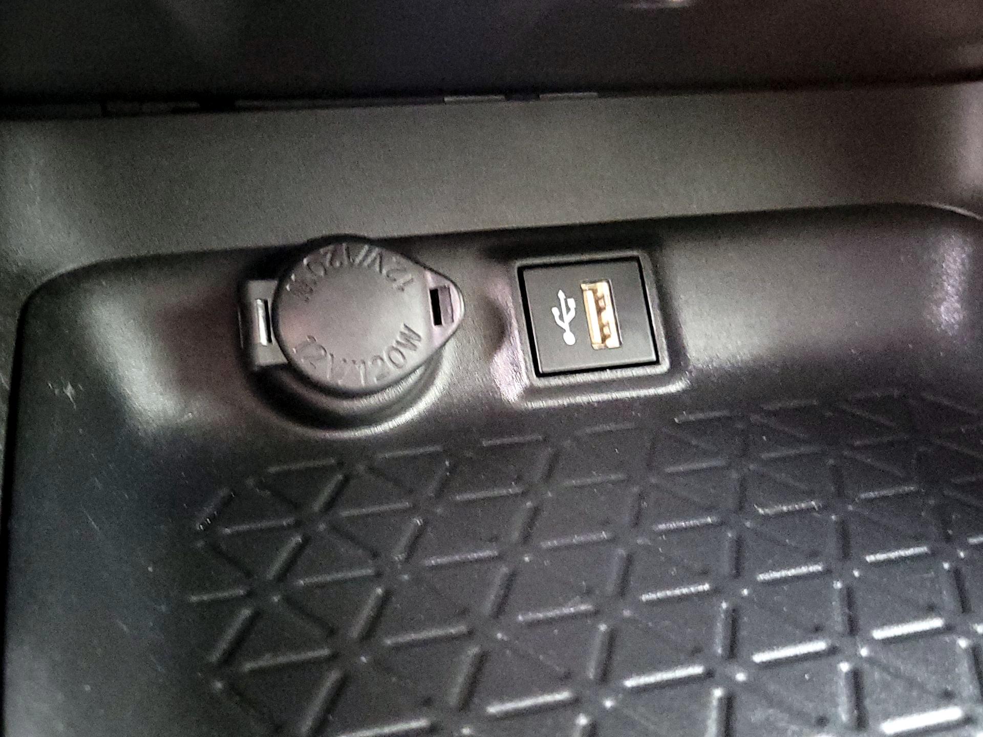 Thumbnail: 2024 Toyota RAV4 - 18