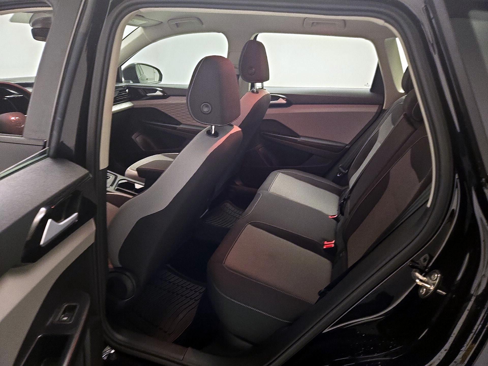 Thumbnail: 2024 Volkswagen Taos - 19