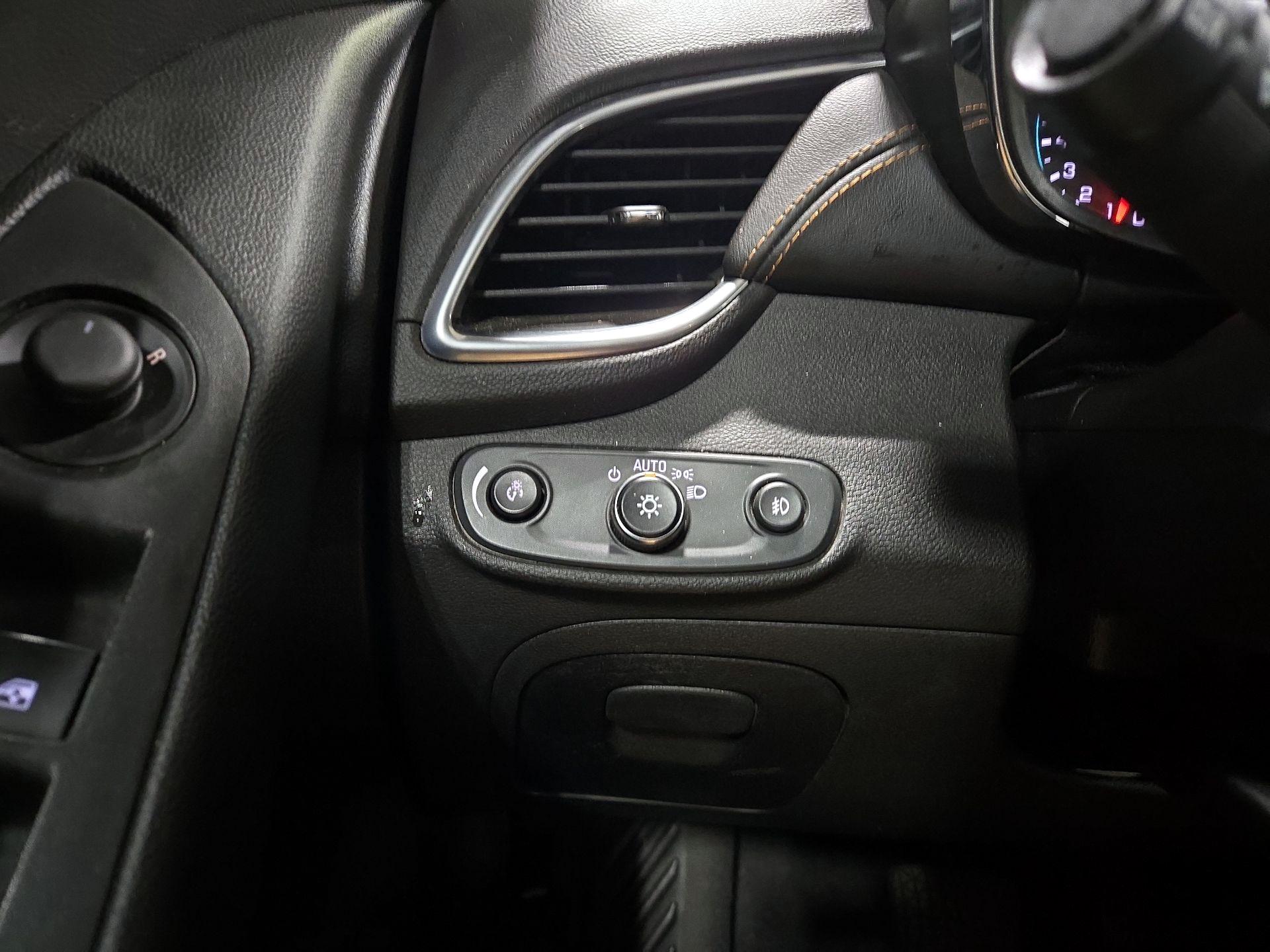 Thumbnail: 2020 Chevrolet Trax - 13