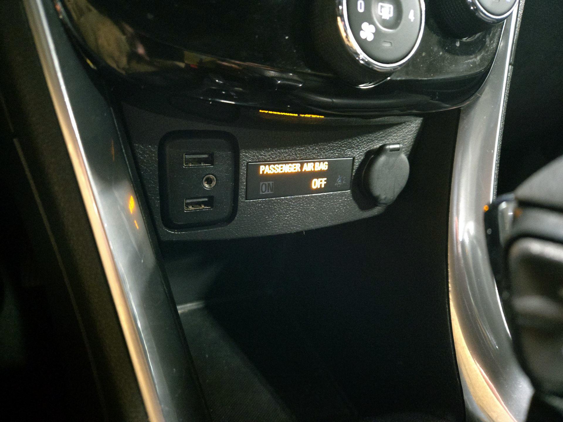 Thumbnail: 2020 Chevrolet Trax - 18