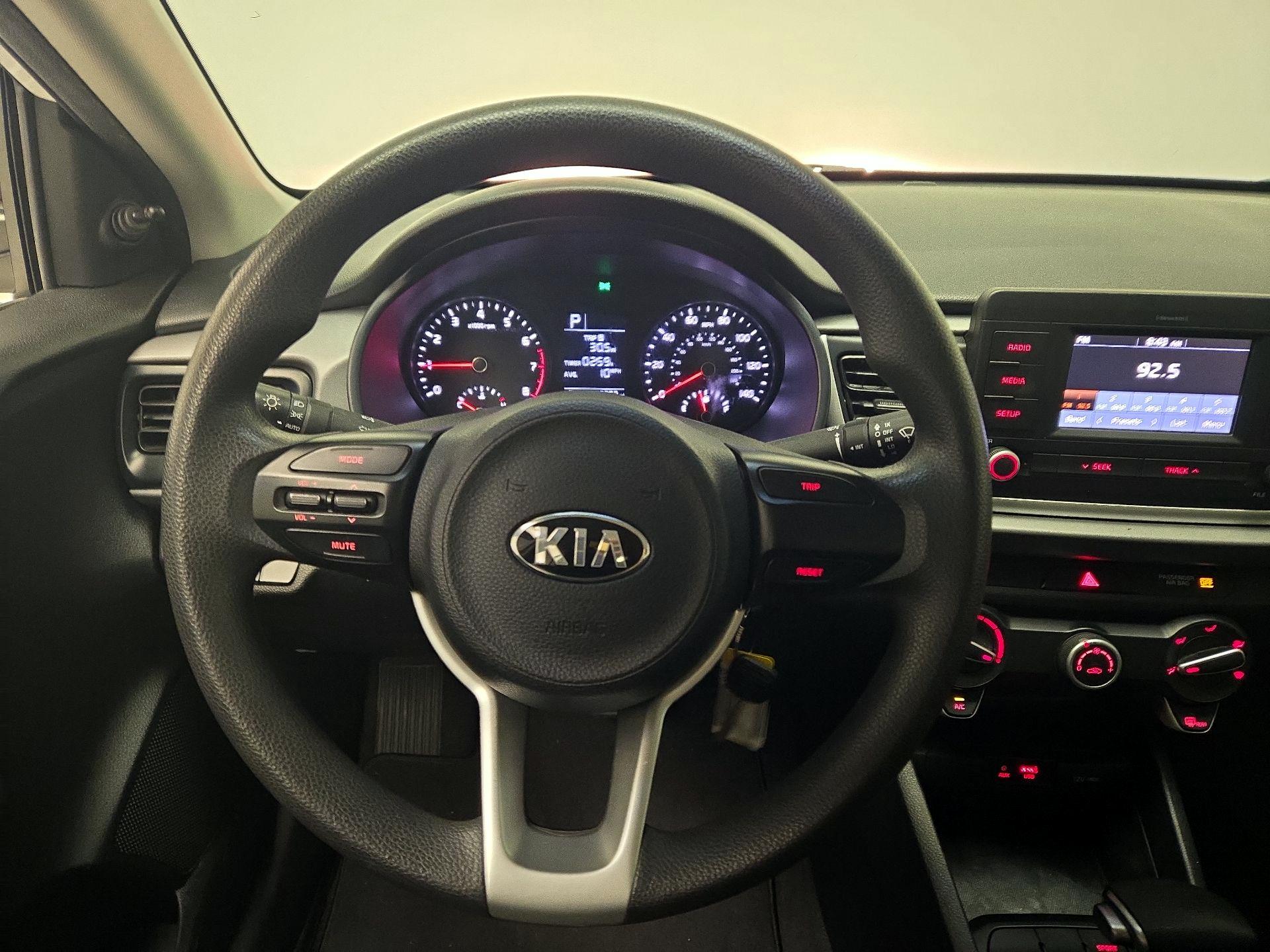 Thumbnail: 2018 Kia Rio - 10