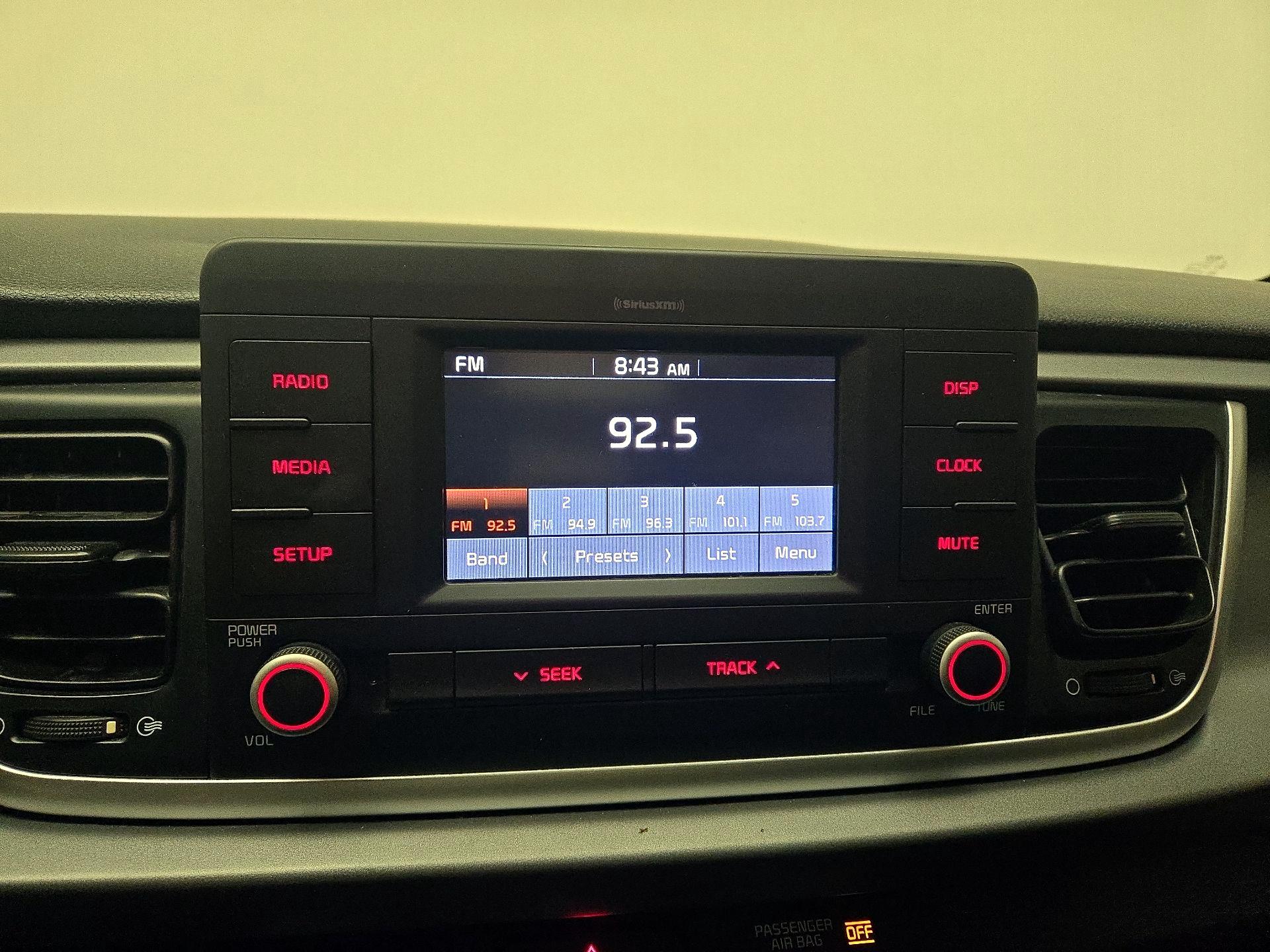 Thumbnail: 2018 Kia Rio - 14