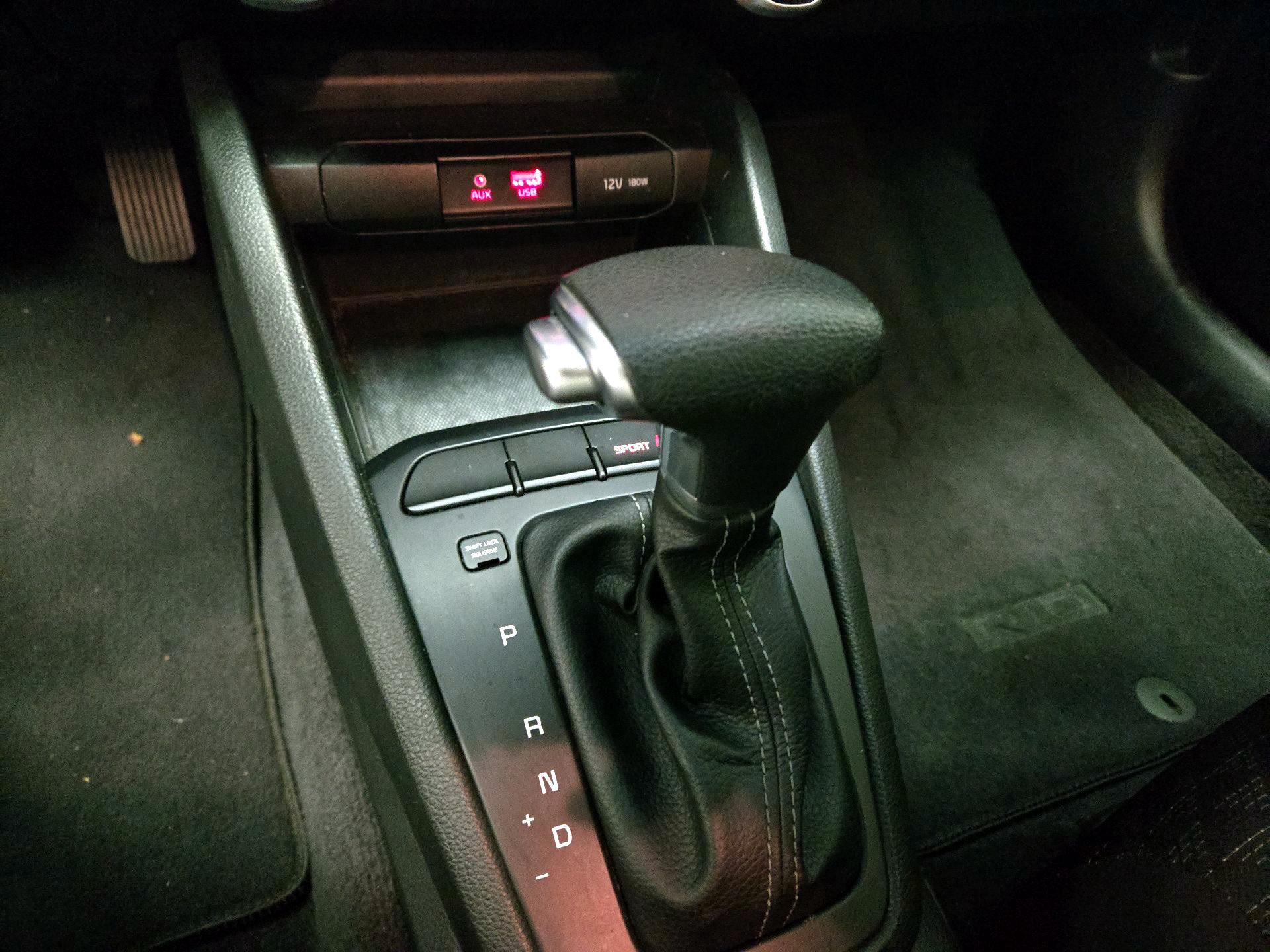 Thumbnail: 2018 Kia Rio - 16