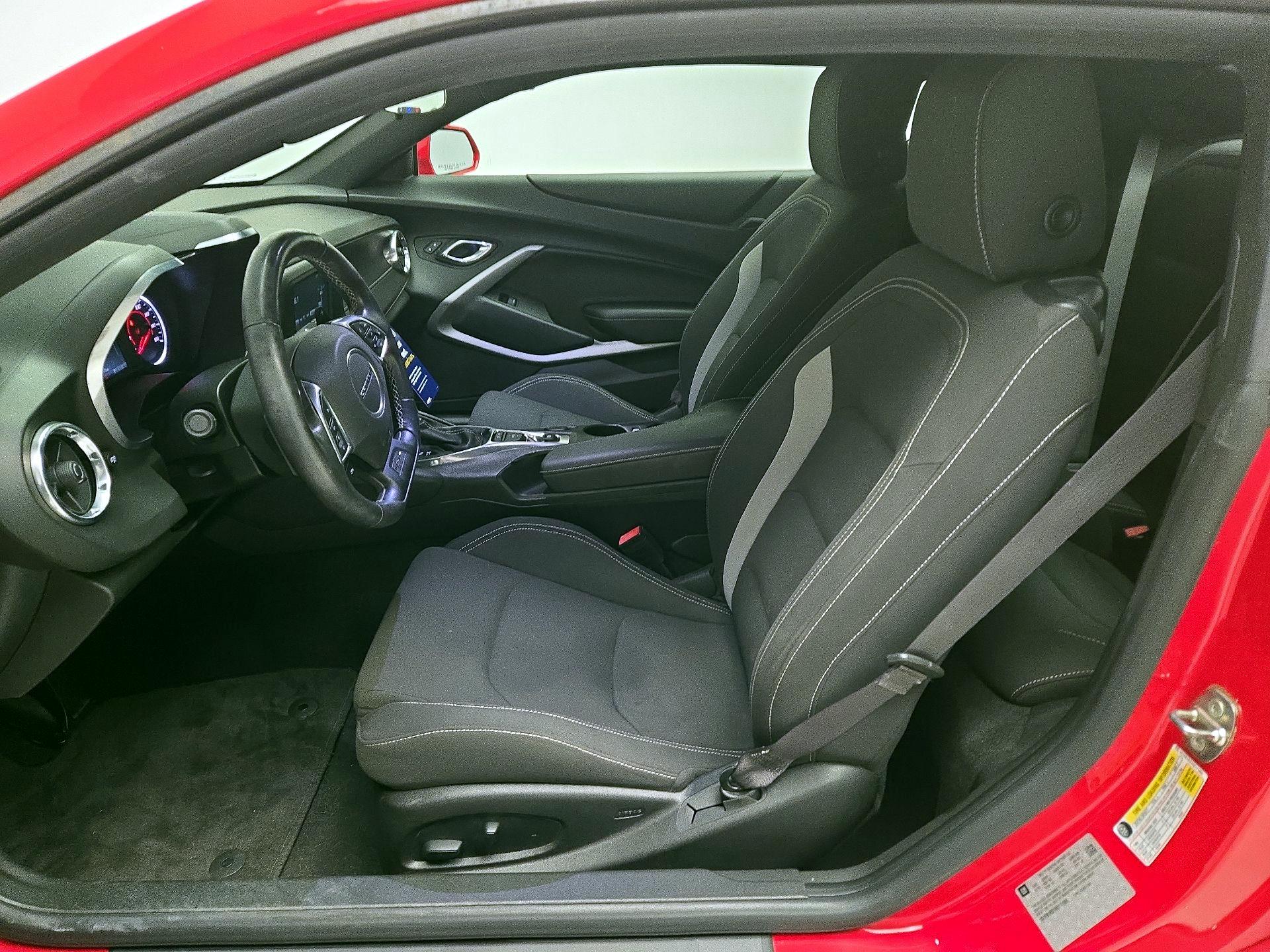 Thumbnail: 2017 Chevrolet Camaro - 11