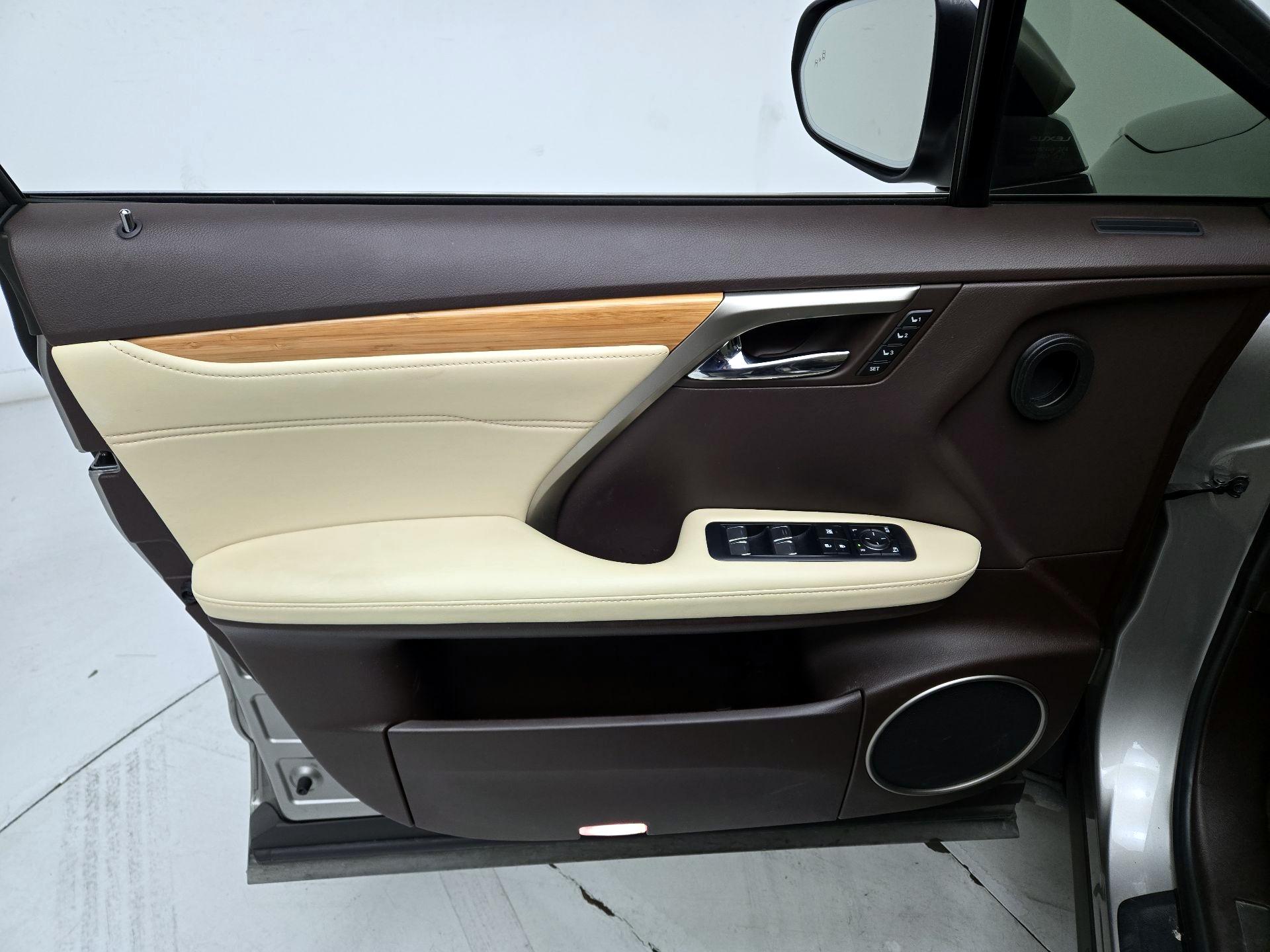 Thumbnail: 2019 Lexus RX - 12