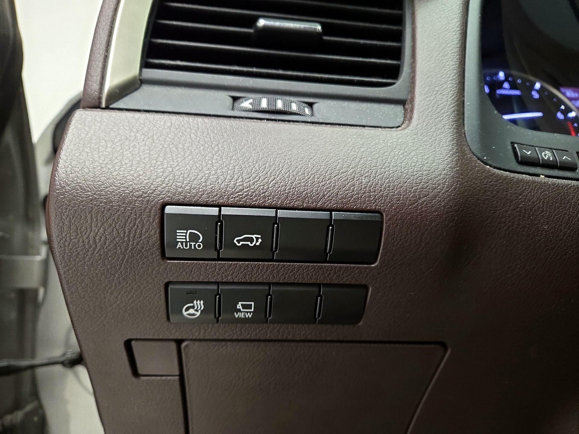 Thumbnail: 2019 Lexus RX - 13