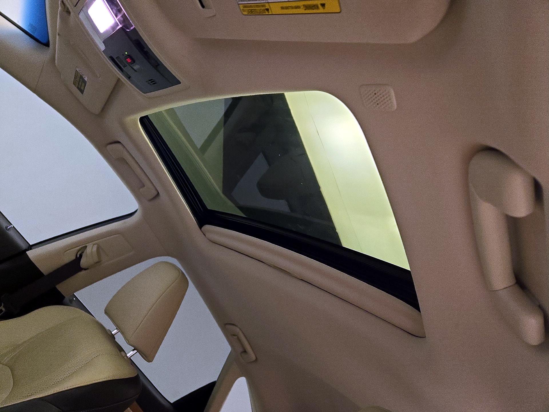 Thumbnail: 2019 Lexus RX - 20