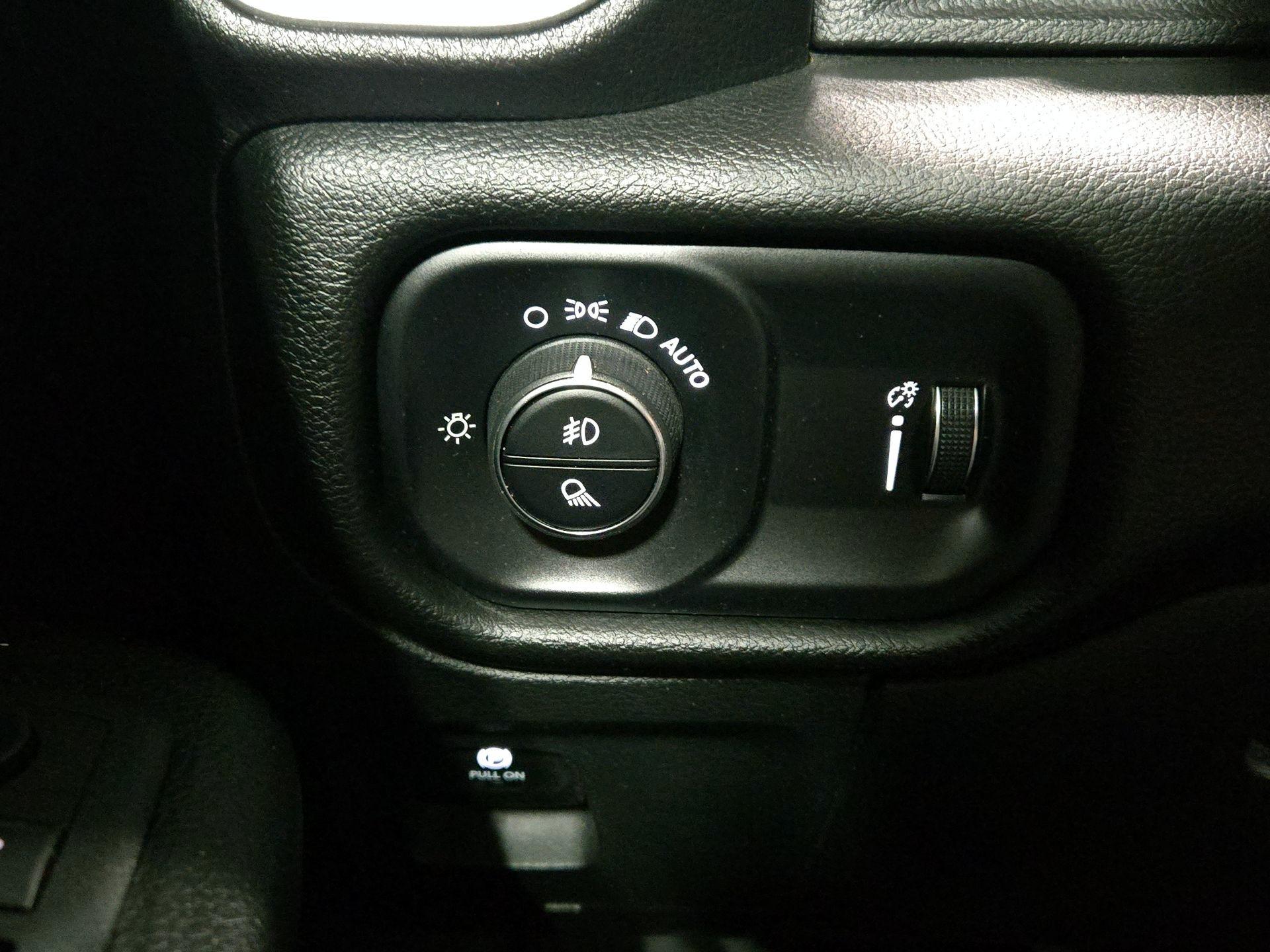 Thumbnail: 2023 RAM 1500 - 13