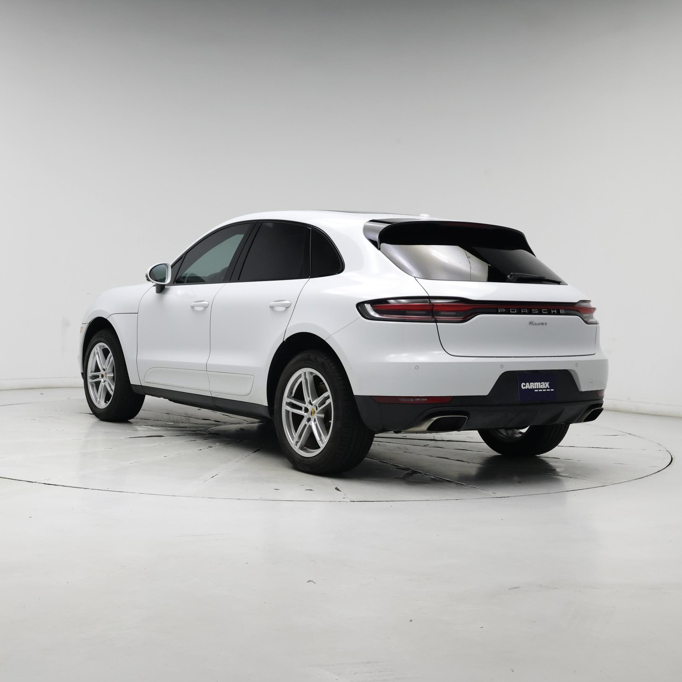Thumbnail: 2021 Porsche Macan - 2