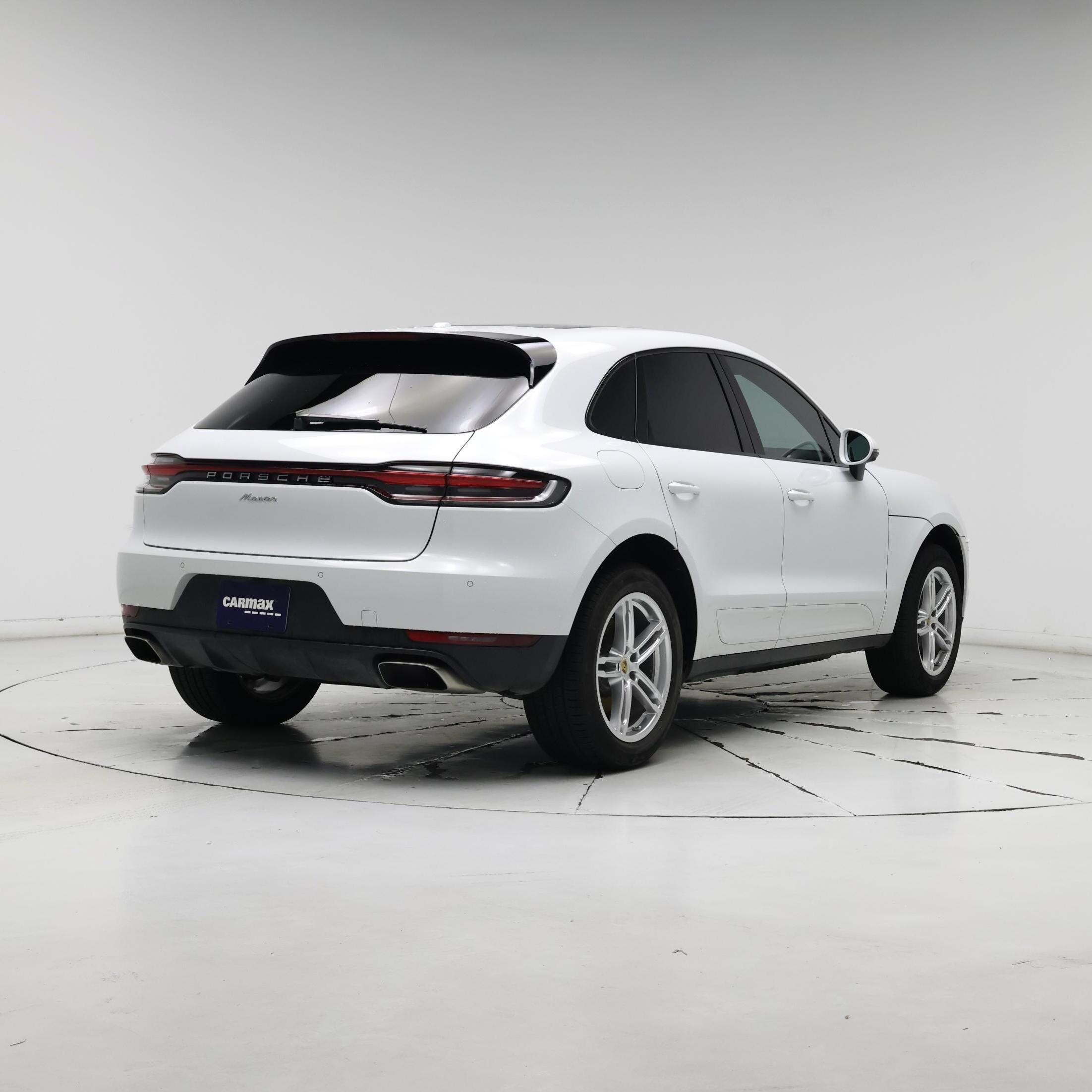 Thumbnail: 2021 Porsche Macan - 8