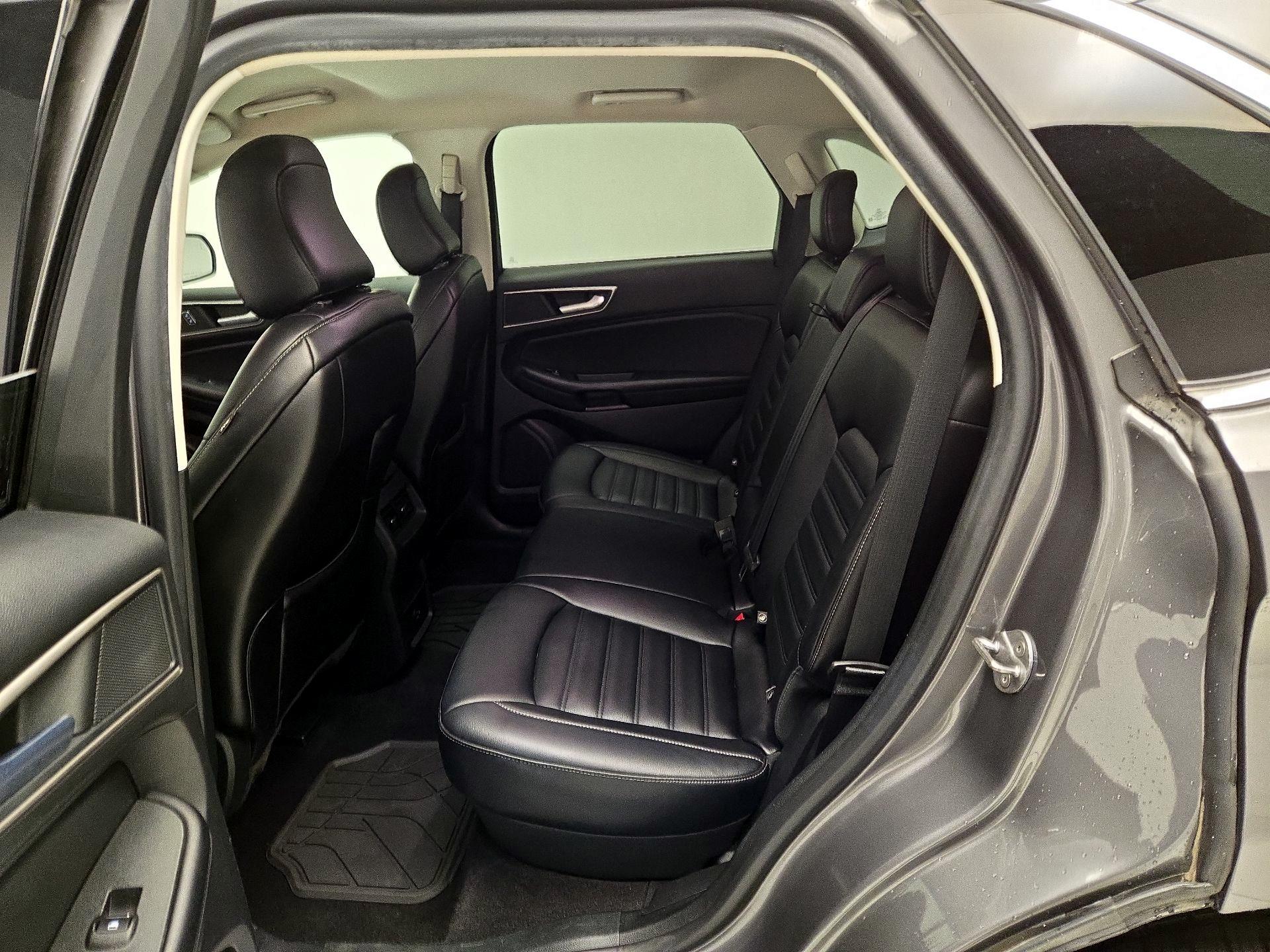 Thumbnail: 2022 Ford Edge - 19