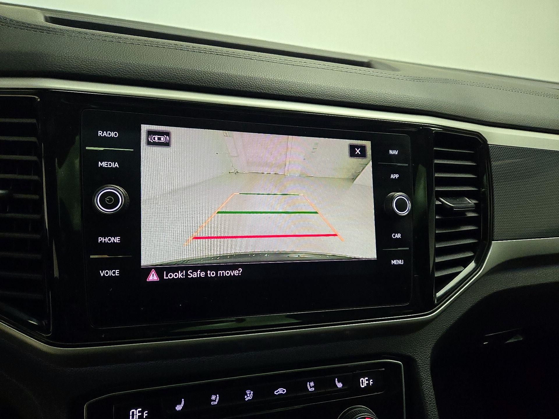 Thumbnail: 2021 Volkswagen Atlas - 15