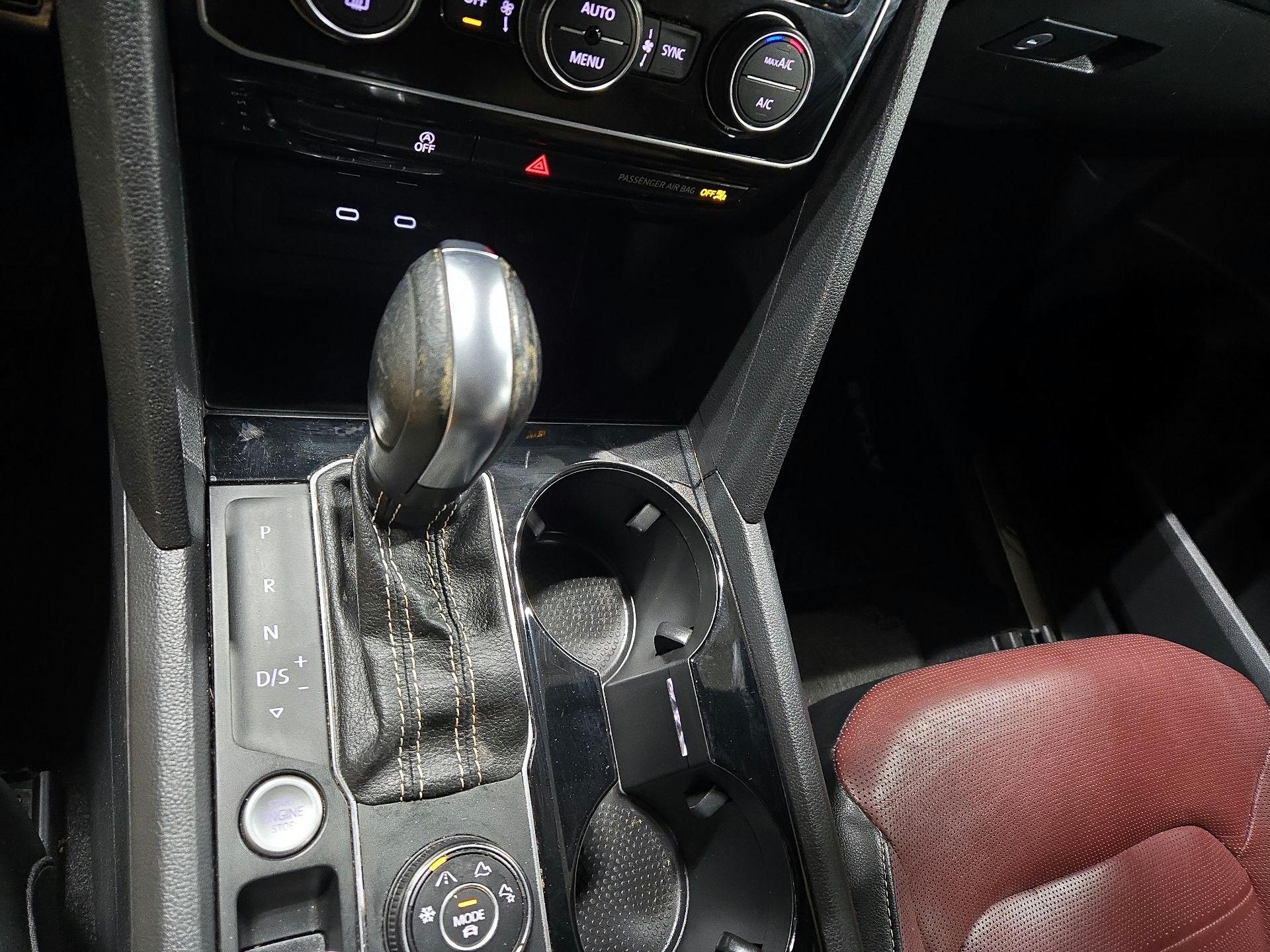 Thumbnail: 2021 Volkswagen Atlas - 18