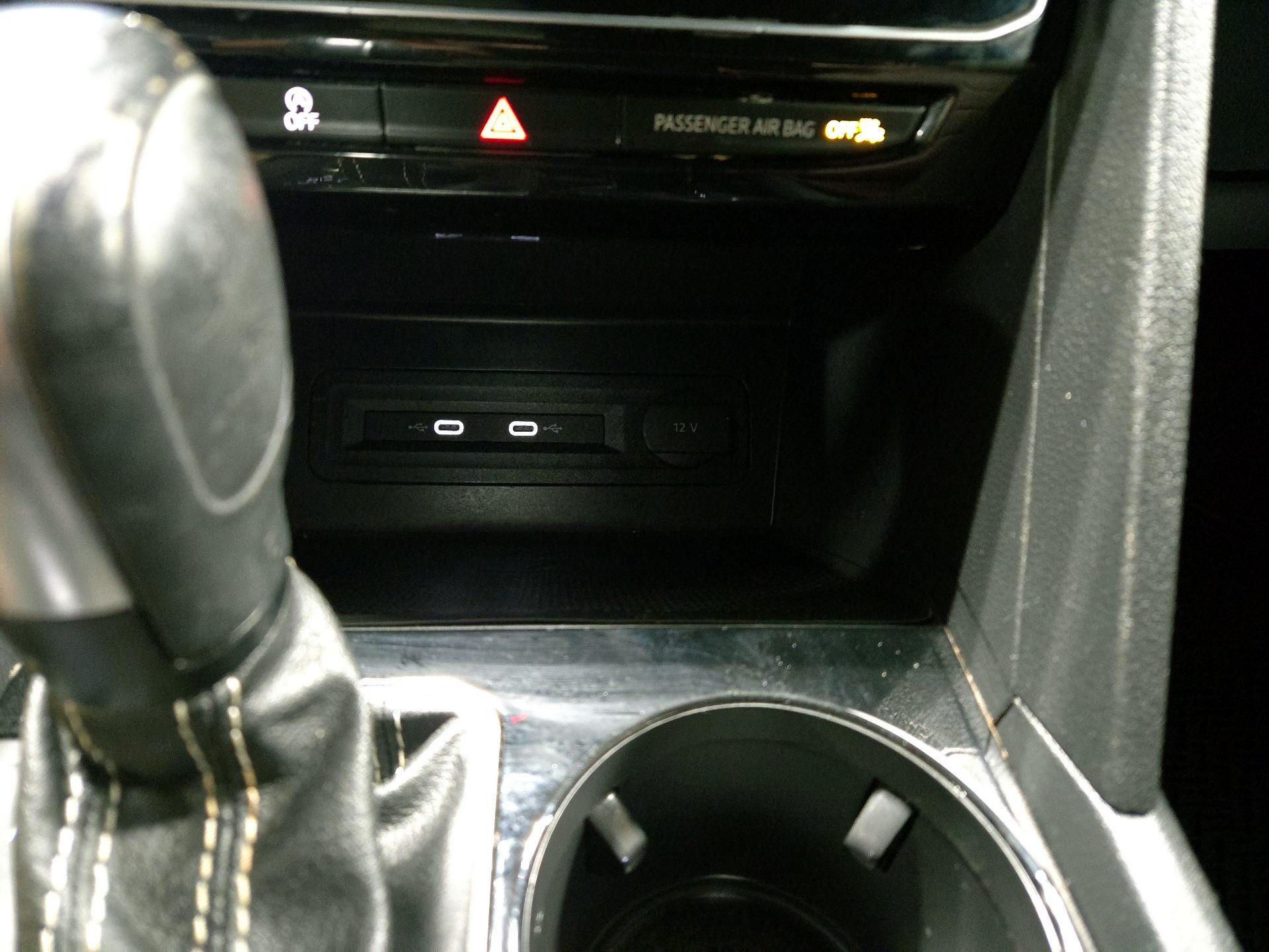 Thumbnail: 2021 Volkswagen Atlas - 19