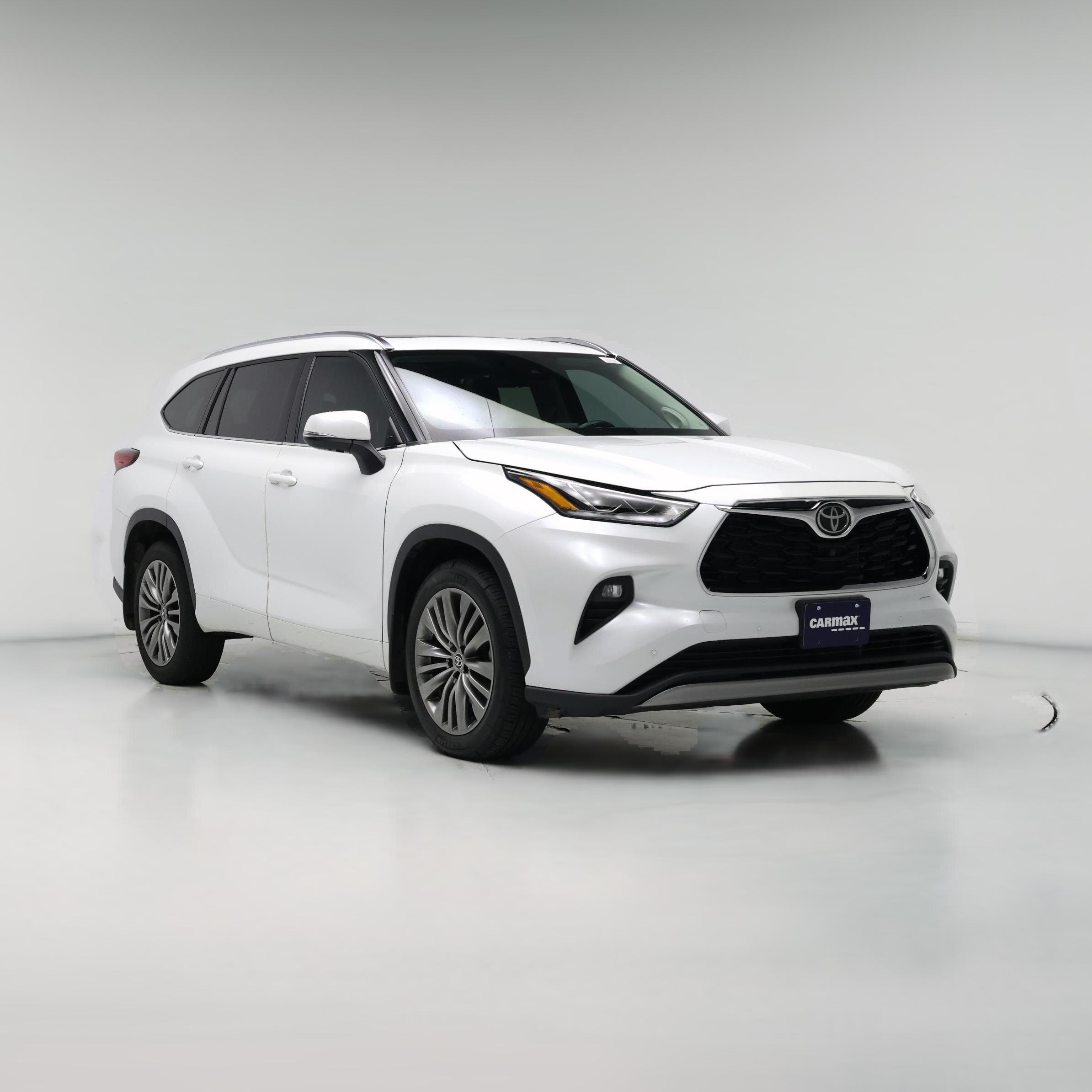 Thumbnail: 2022 Toyota Highlander - 1