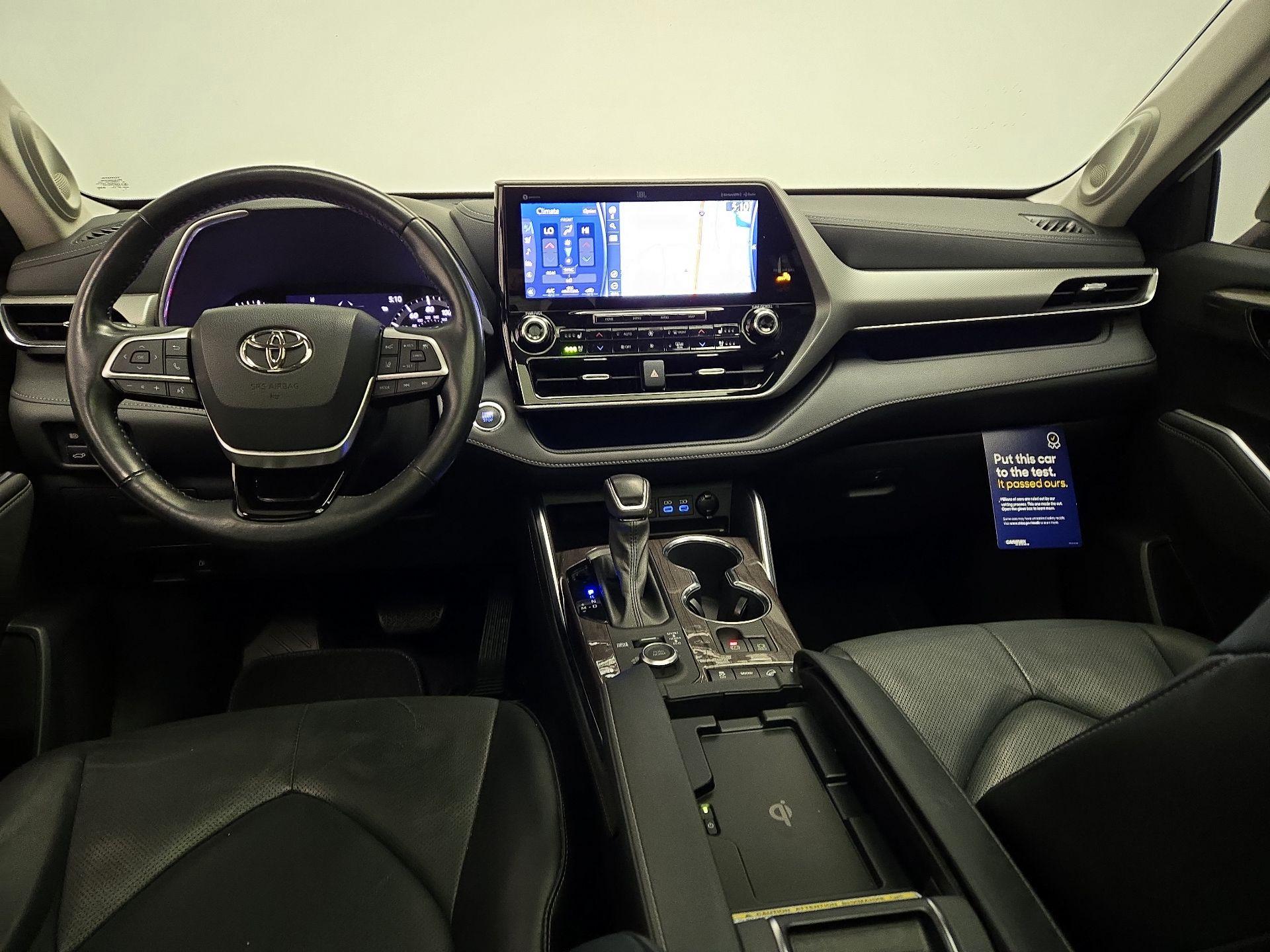 Thumbnail: 2022 Toyota Highlander - 9