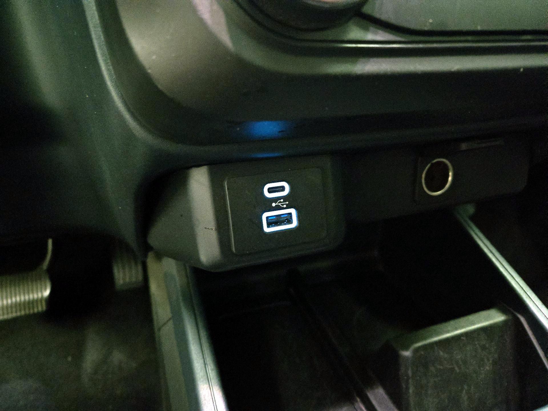 Thumbnail: 2022 Ford Maverick - 18