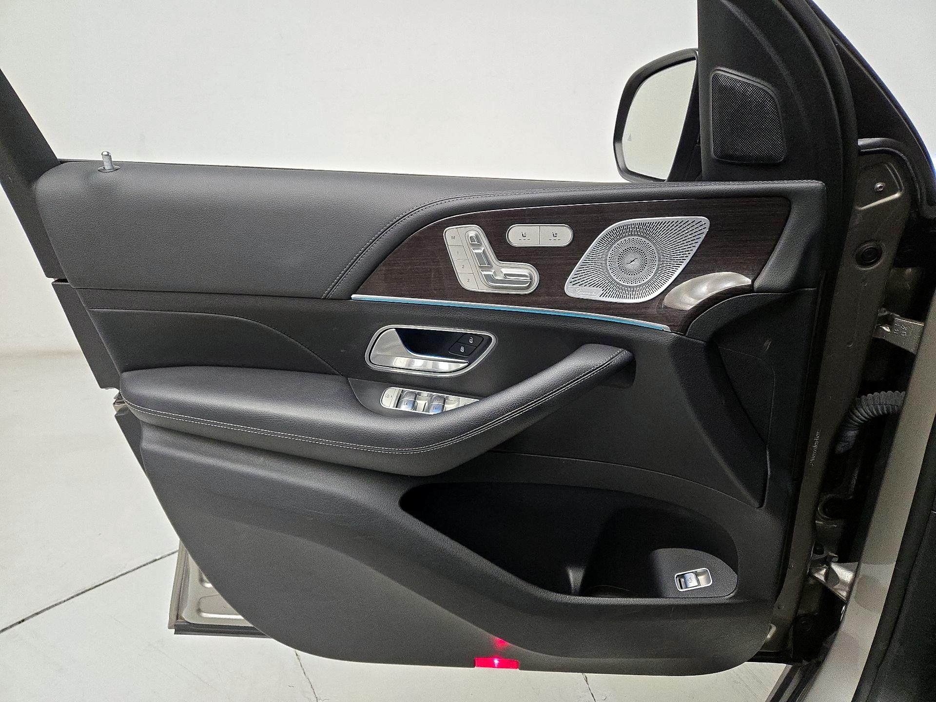 Thumbnail: 2020 Mercedes-Benz GLE - 12