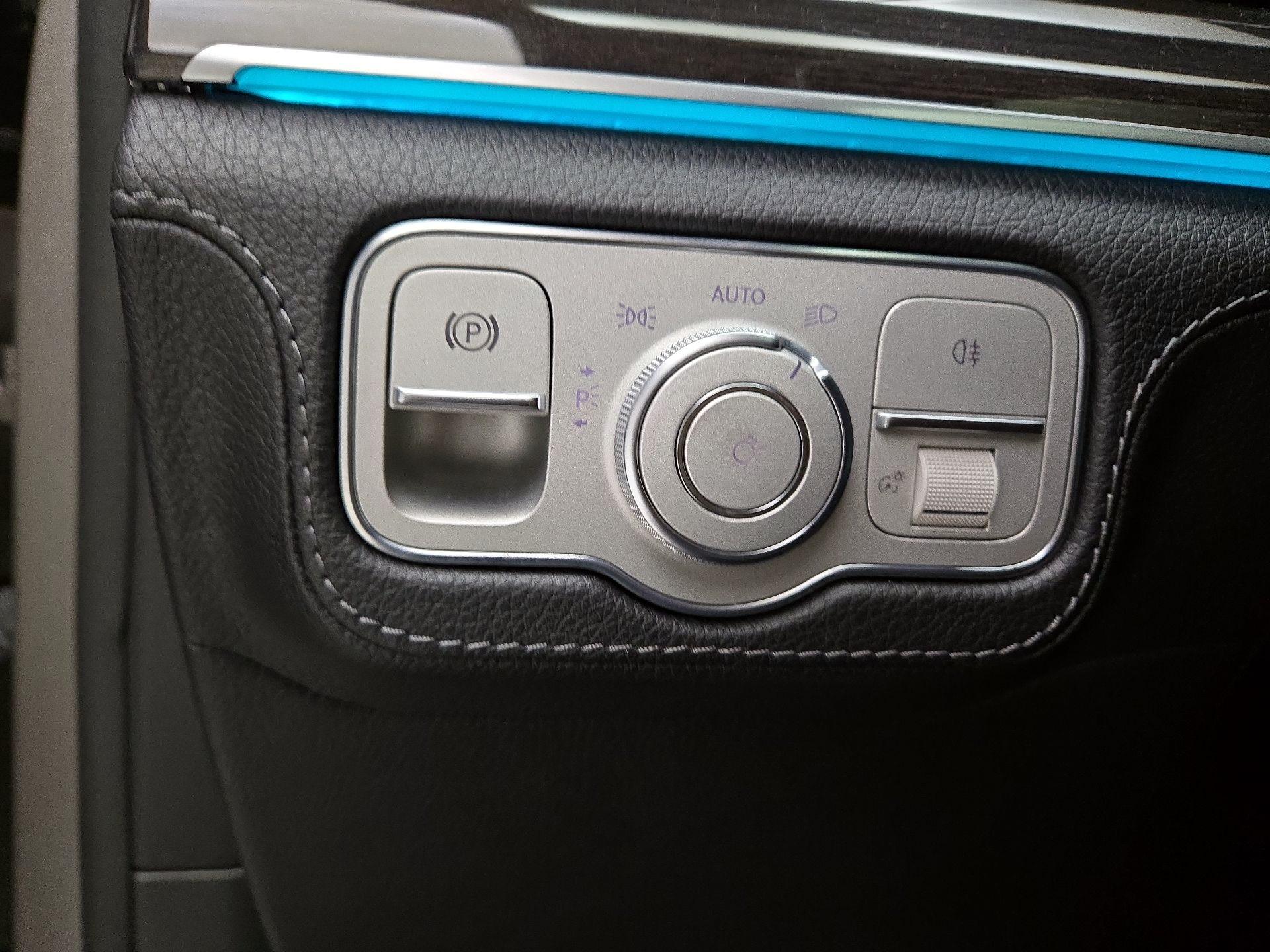 Thumbnail: 2020 Mercedes-Benz GLE - 13