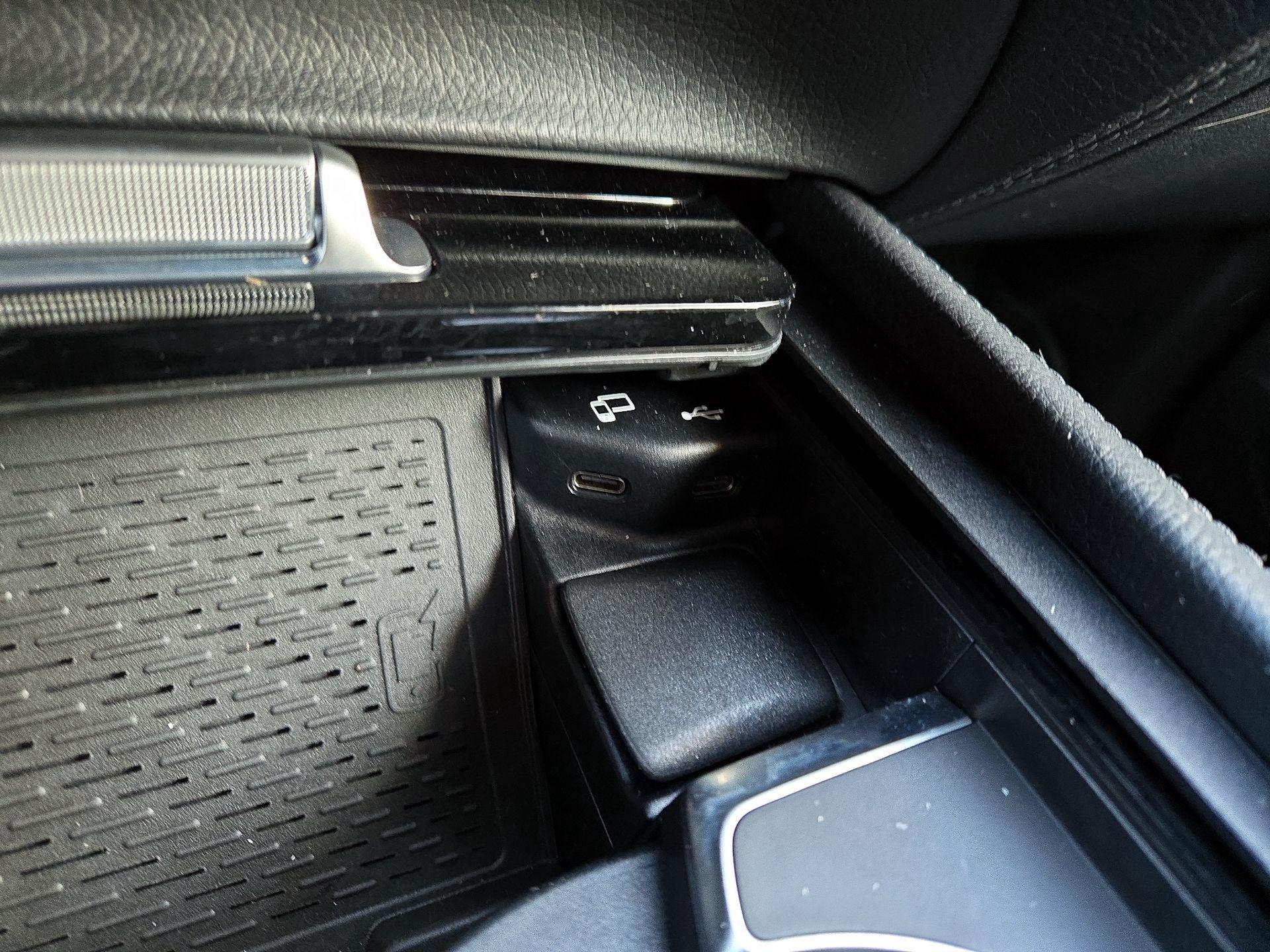 Thumbnail: 2020 Mercedes-Benz GLE - 19