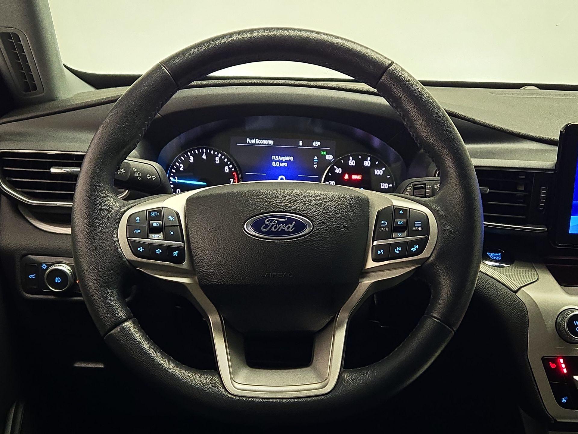 Thumbnail: 2022 Ford Explorer - 10