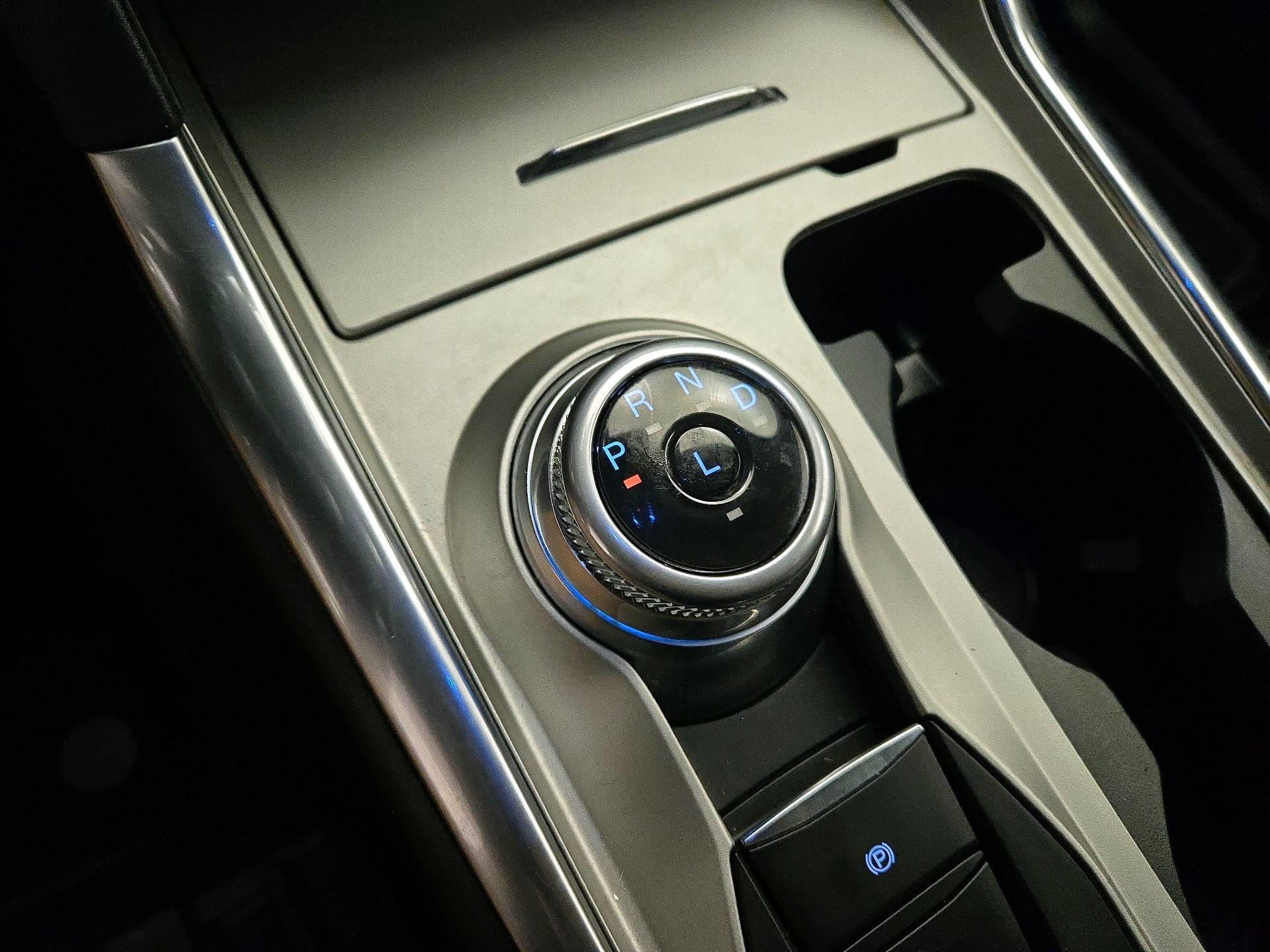 Thumbnail: 2022 Ford Explorer - 18