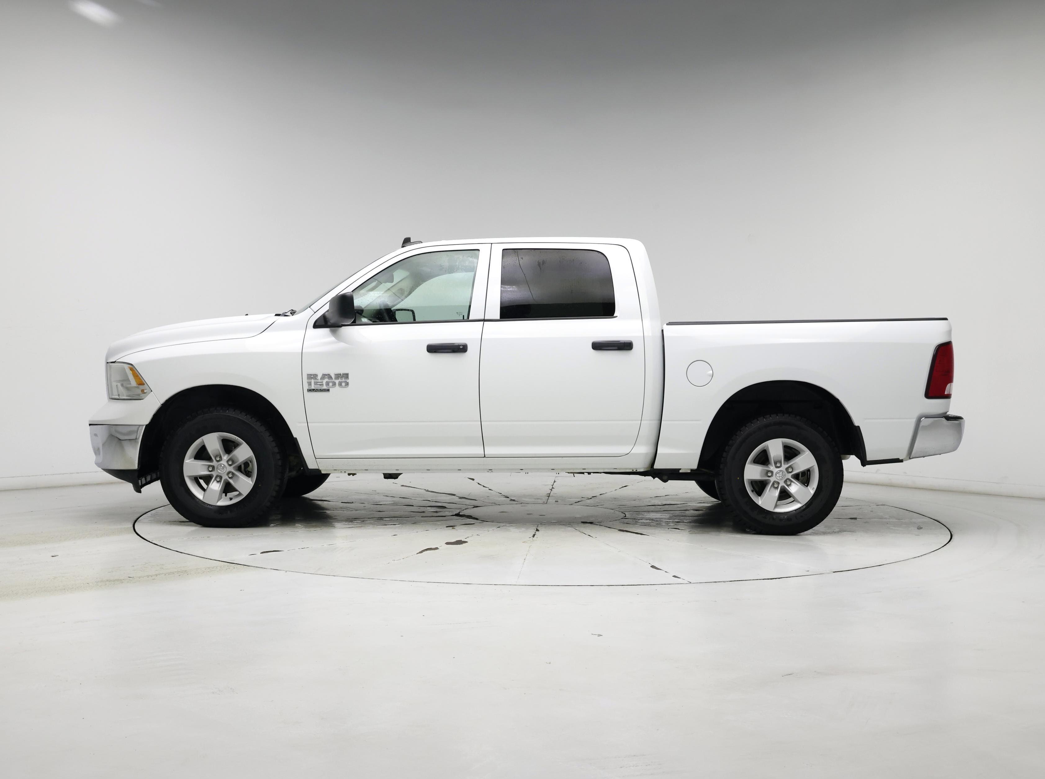 Thumbnail: 2023 RAM 1500 Classic - 3