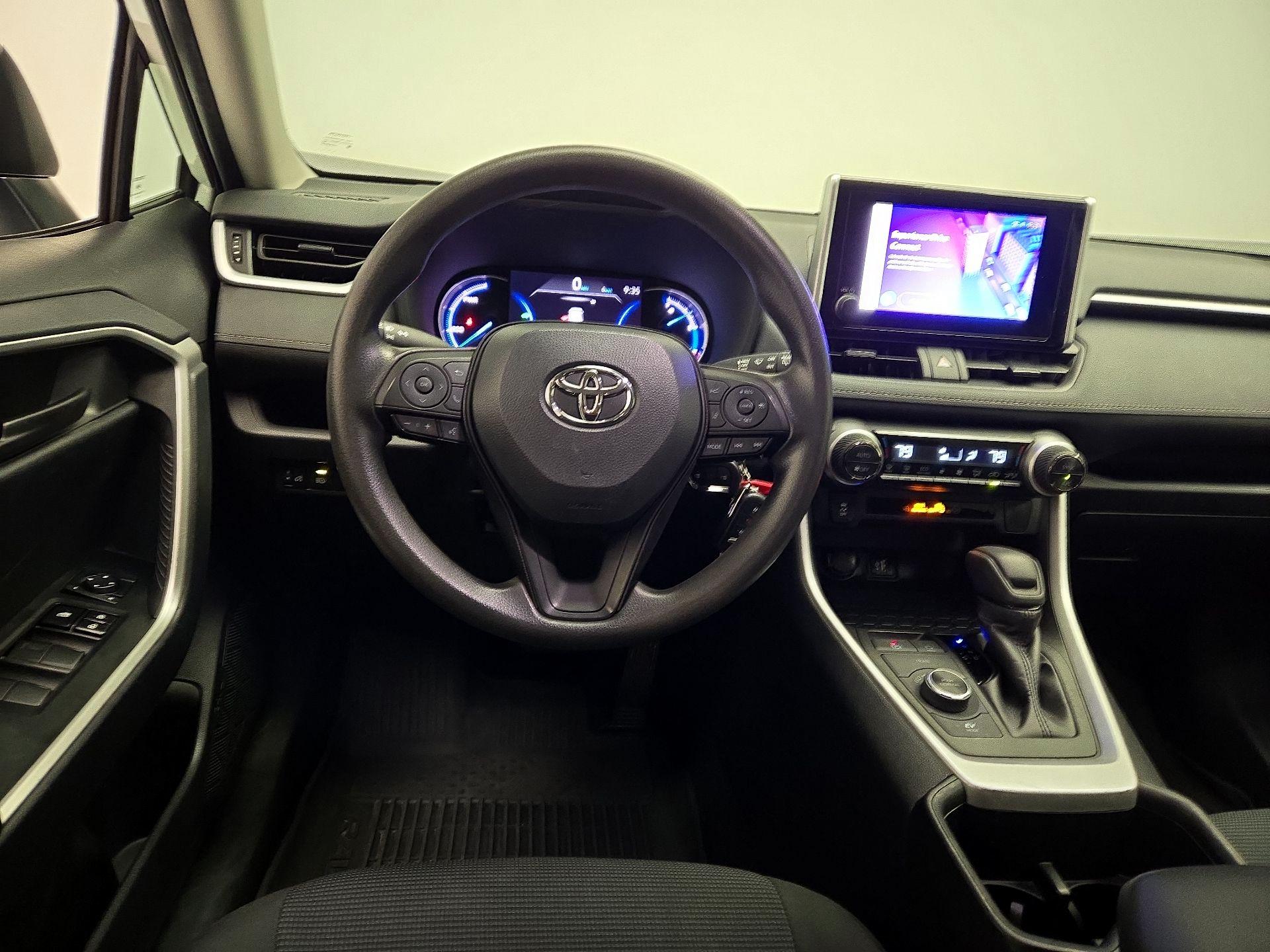 Thumbnail: 2024 Toyota RAV4 - 10