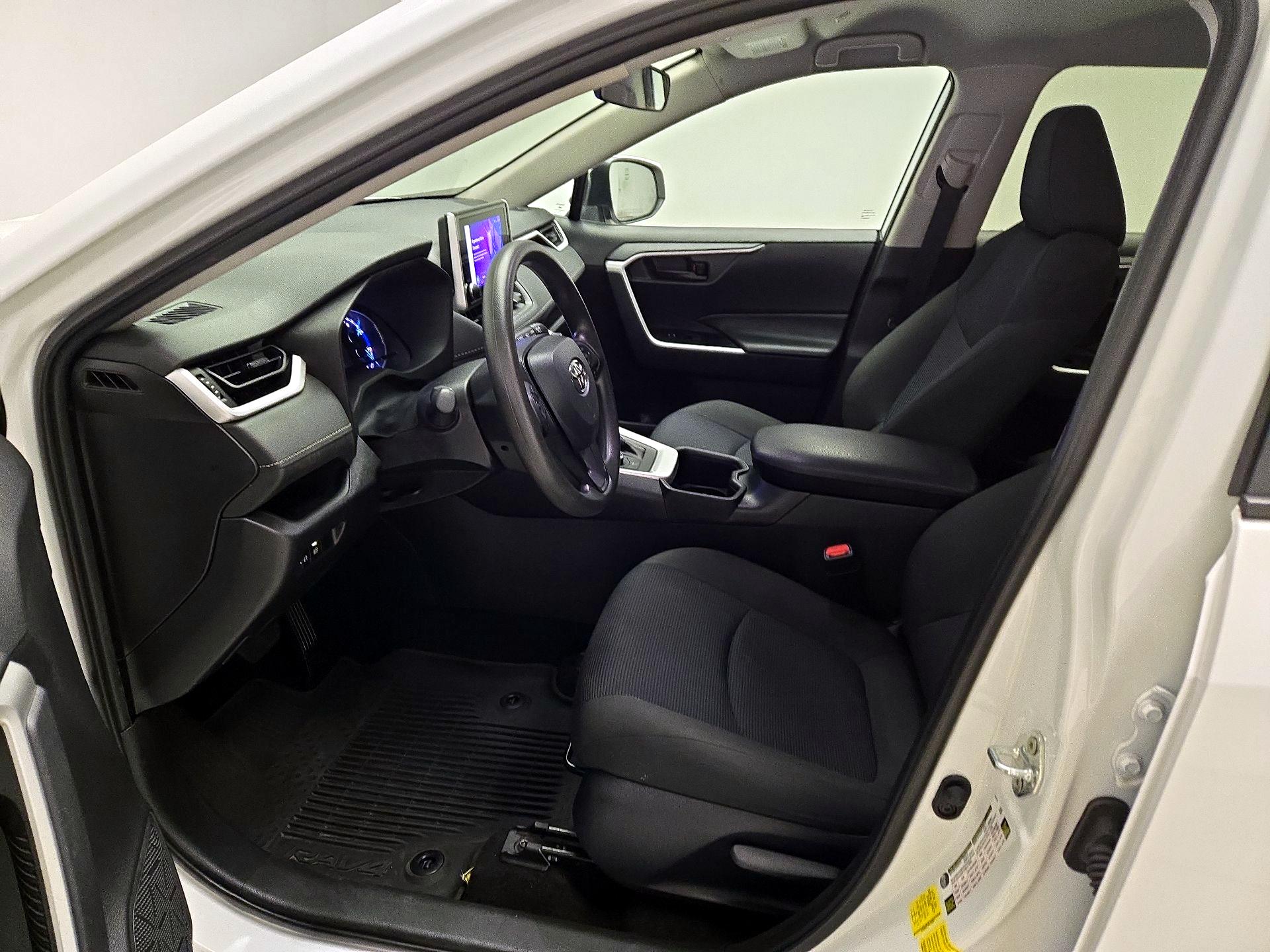 Thumbnail: 2024 Toyota RAV4 - 11