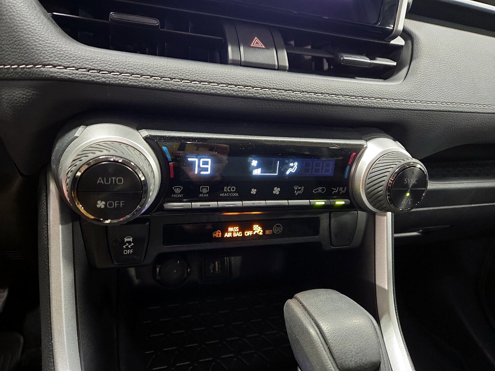 Thumbnail: 2024 Toyota RAV4 - 15