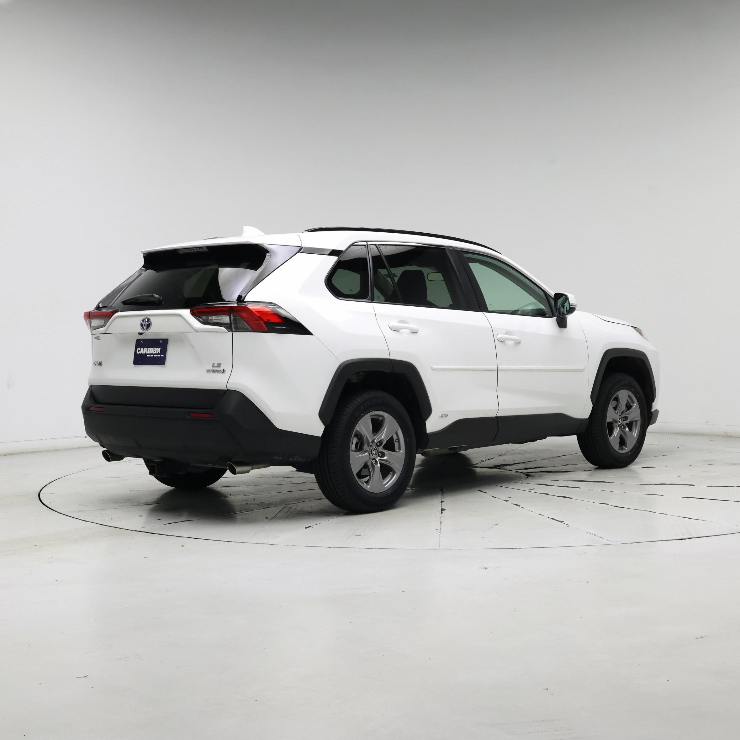 Thumbnail: 2024 Toyota RAV4 - 8