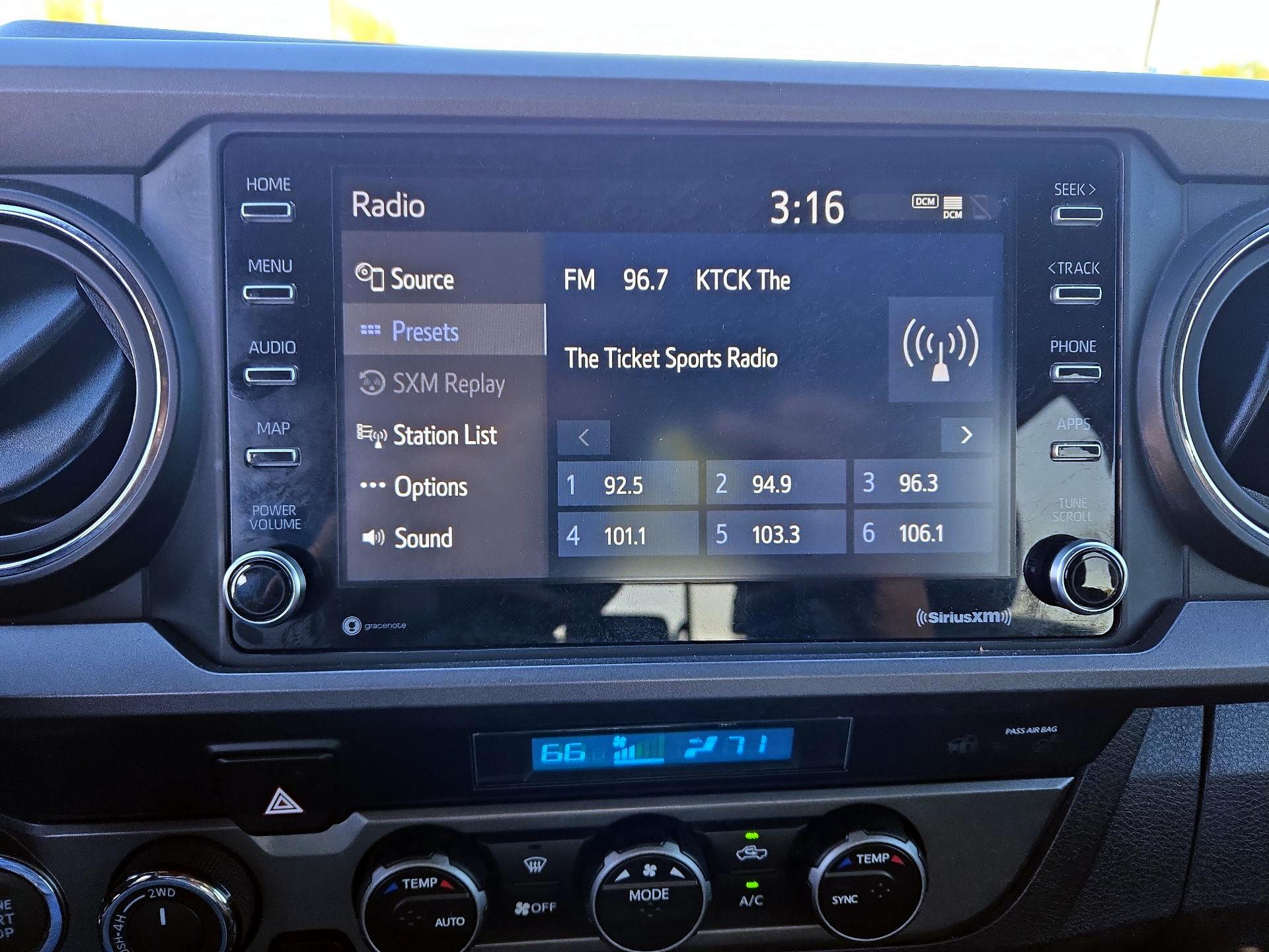 Thumbnail: 2023 Toyota Tacoma - 15