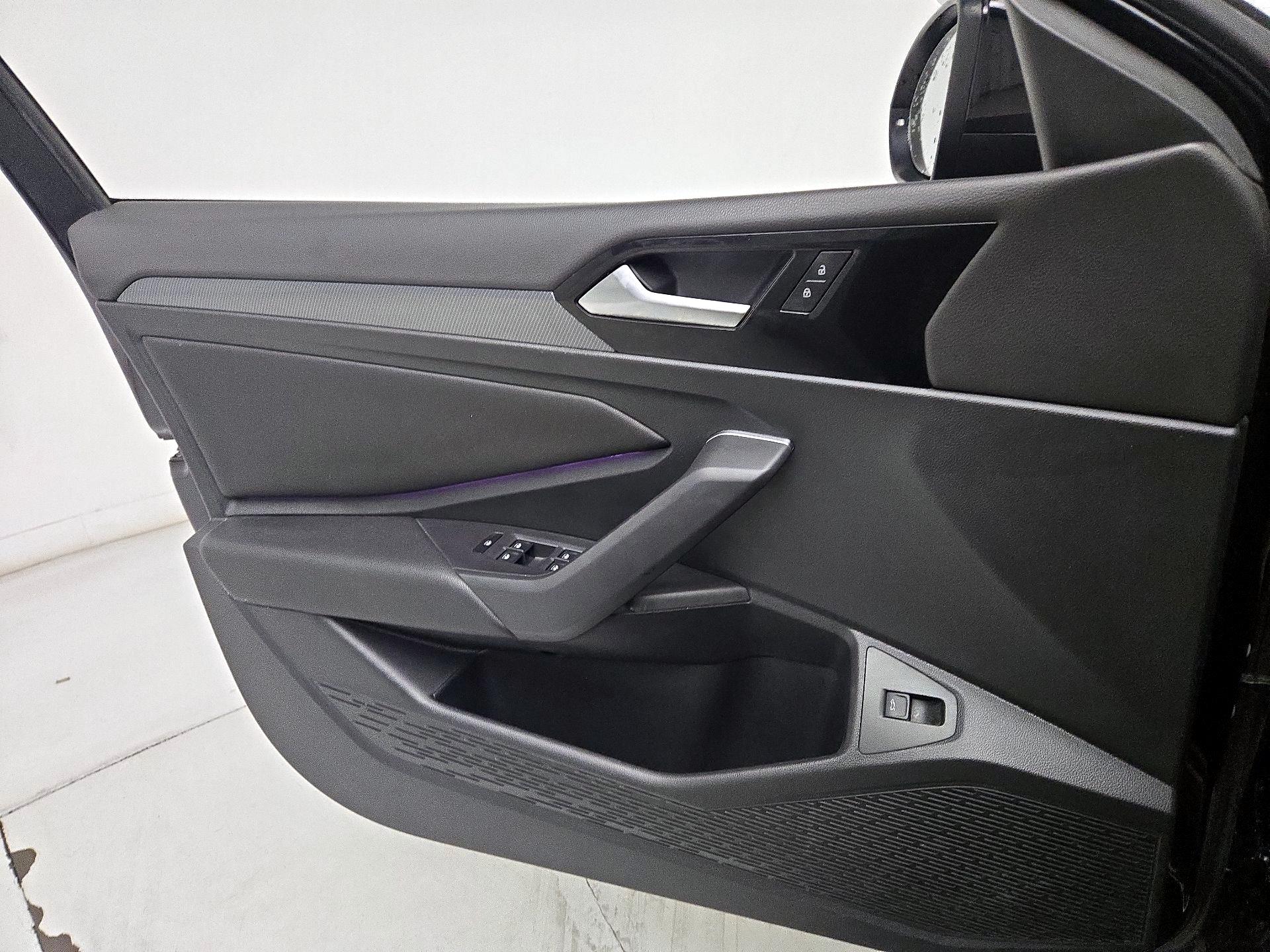 Thumbnail: 2020 Volkswagen Jetta - 12