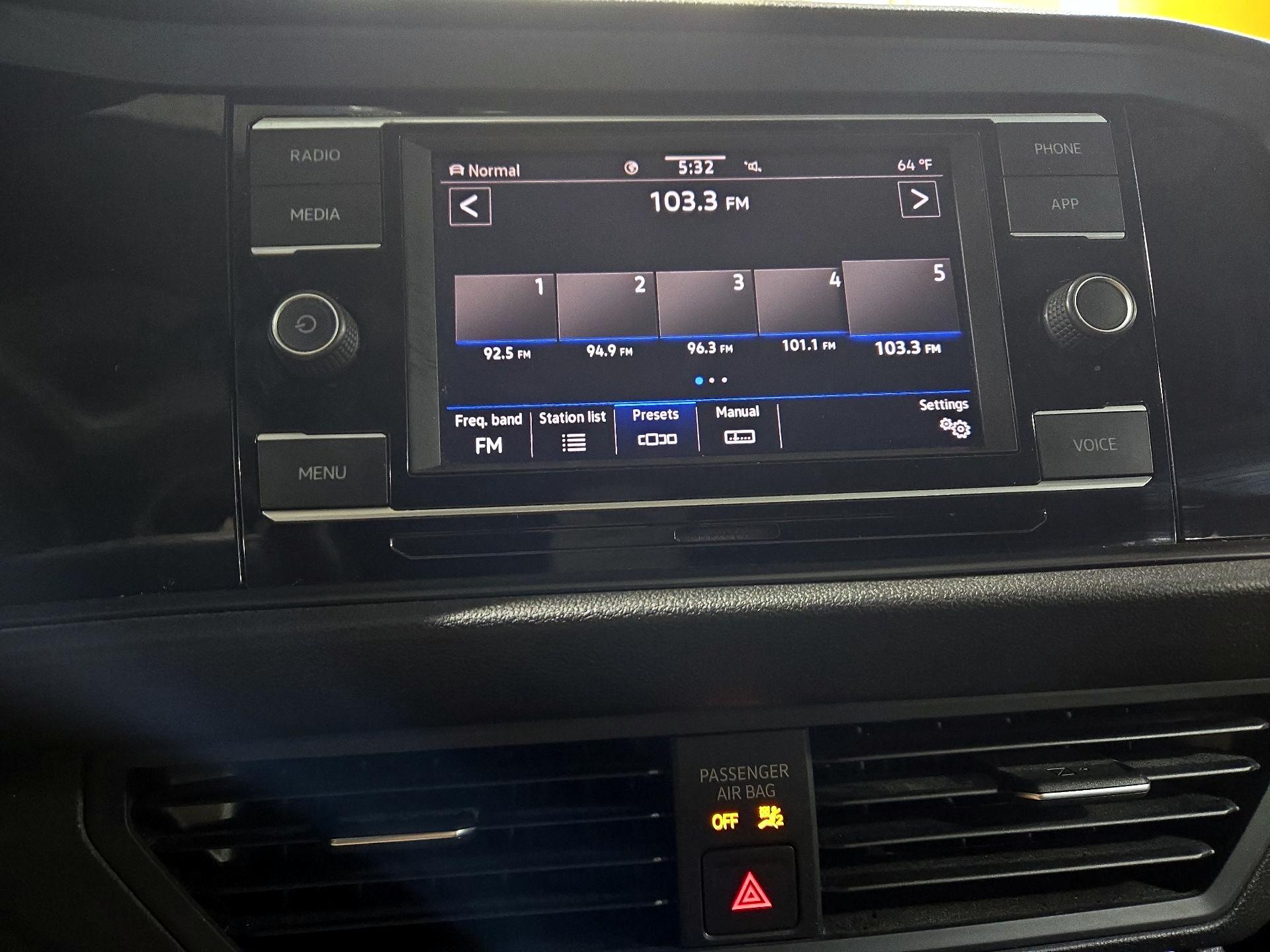 Thumbnail: 2020 Volkswagen Jetta - 15