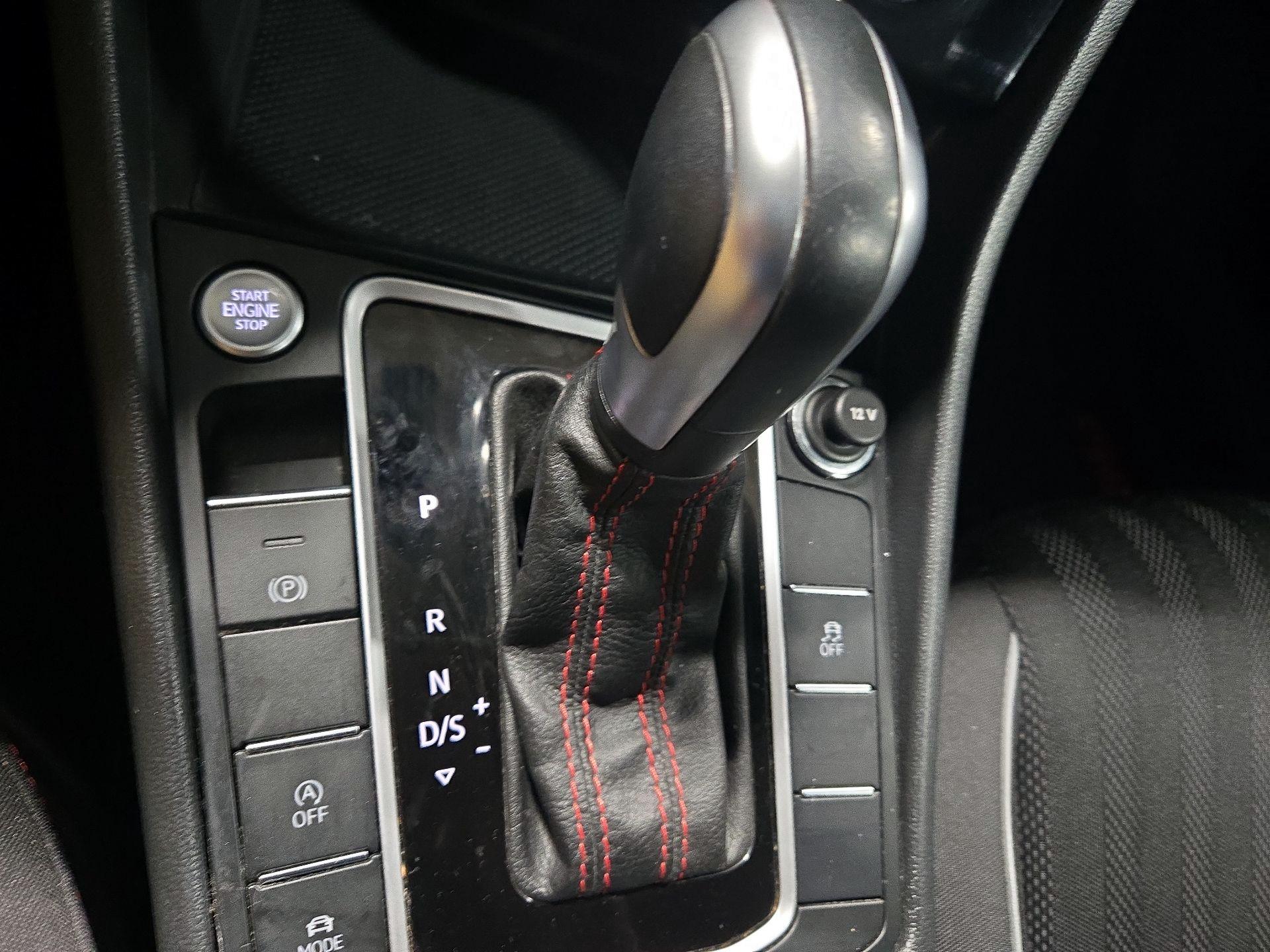 Thumbnail: 2020 Volkswagen Jetta - 17