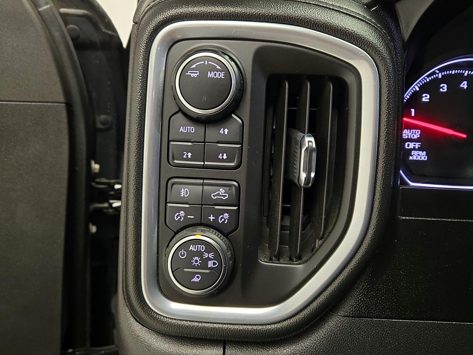 Thumbnail: 2021 Chevrolet Silverado 1500 - 13